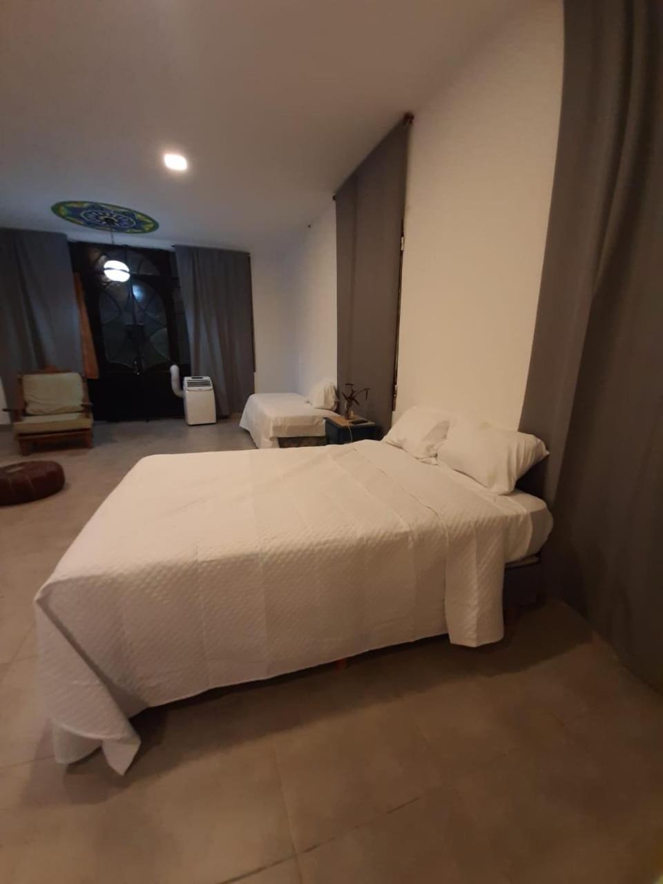 Posada Mora Amada Ezeiza