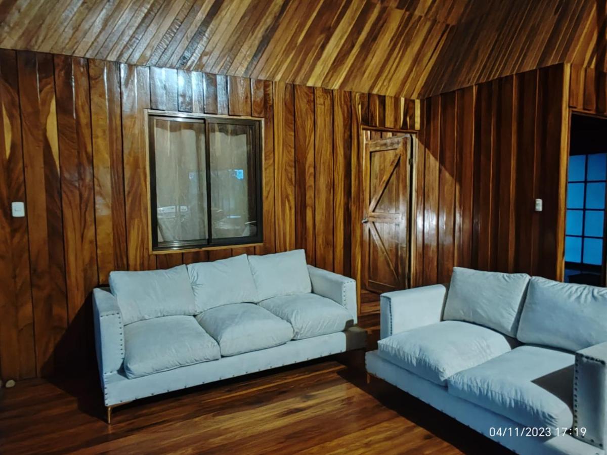 My Country House Paradise, Rio Celeste!