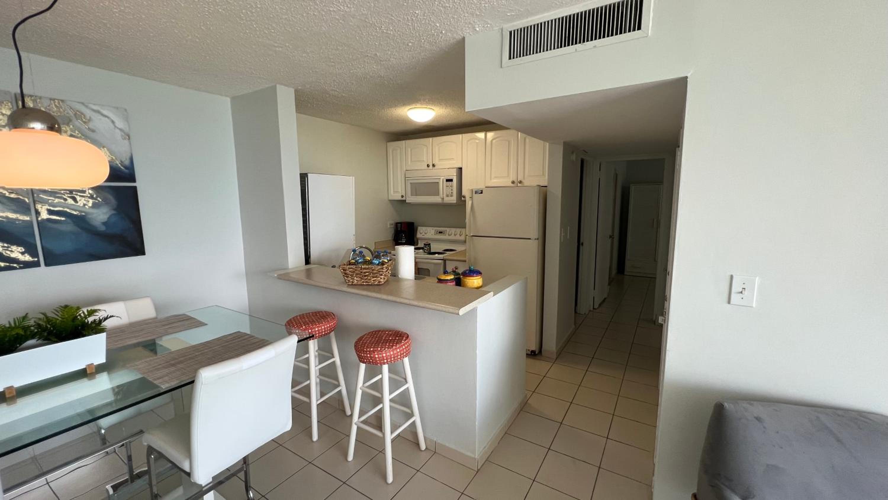 Beach front 2 bedroom & bath in Isla Verde view 2