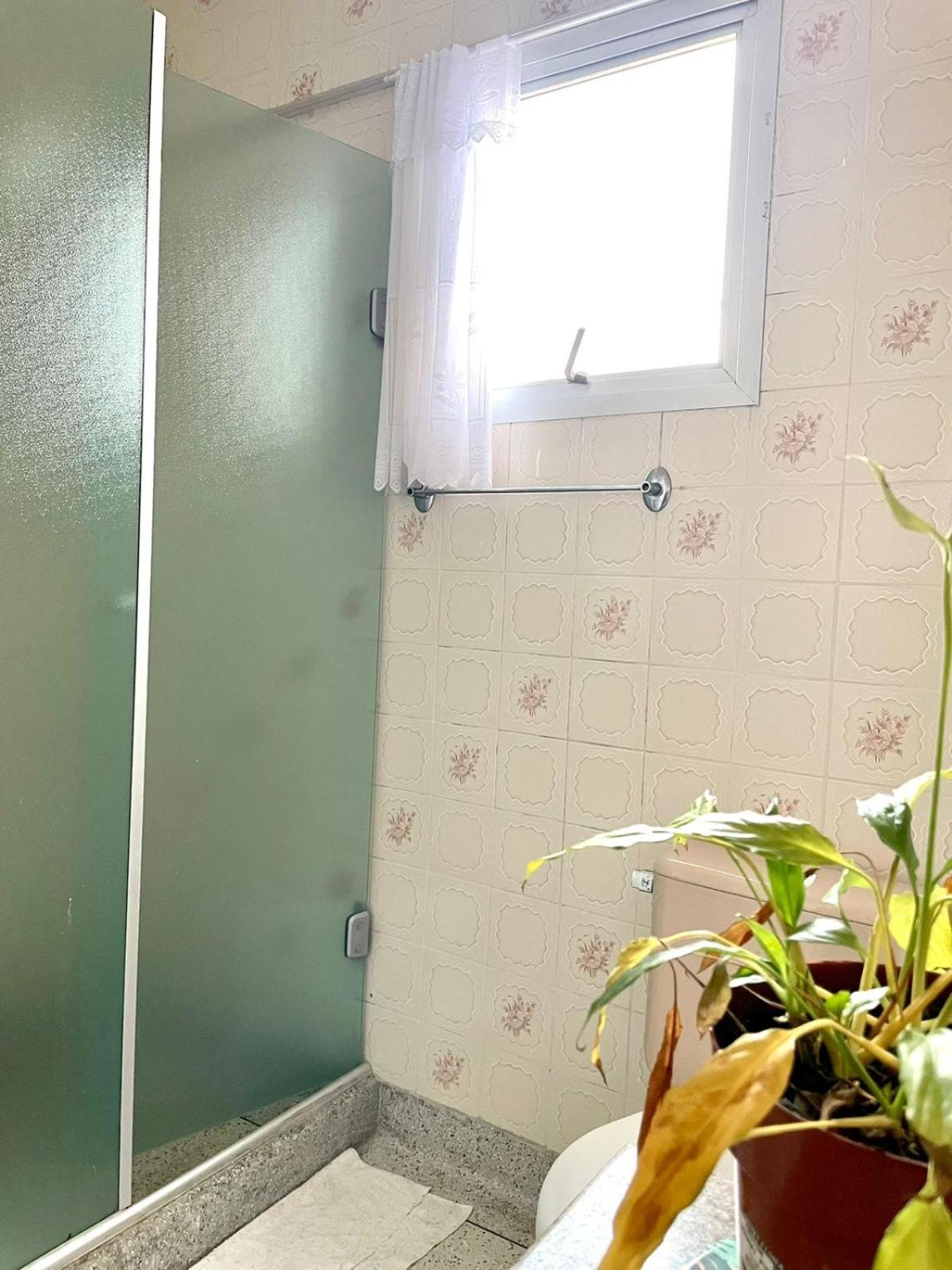 Apartamento com vista ao mar e varanda
