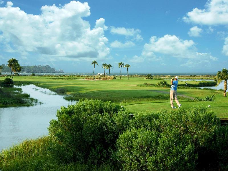 Fripp Villa Sleeps 4 with Free Amenity Passes view 4