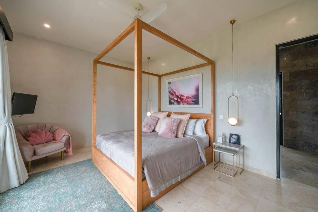 Cemagi Beachside Sultana: 5BR Luxury Villa Canggu view 2