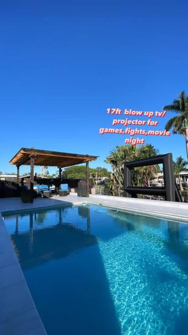 Modern pool home on the lake near Hardrock FLL airport 5
