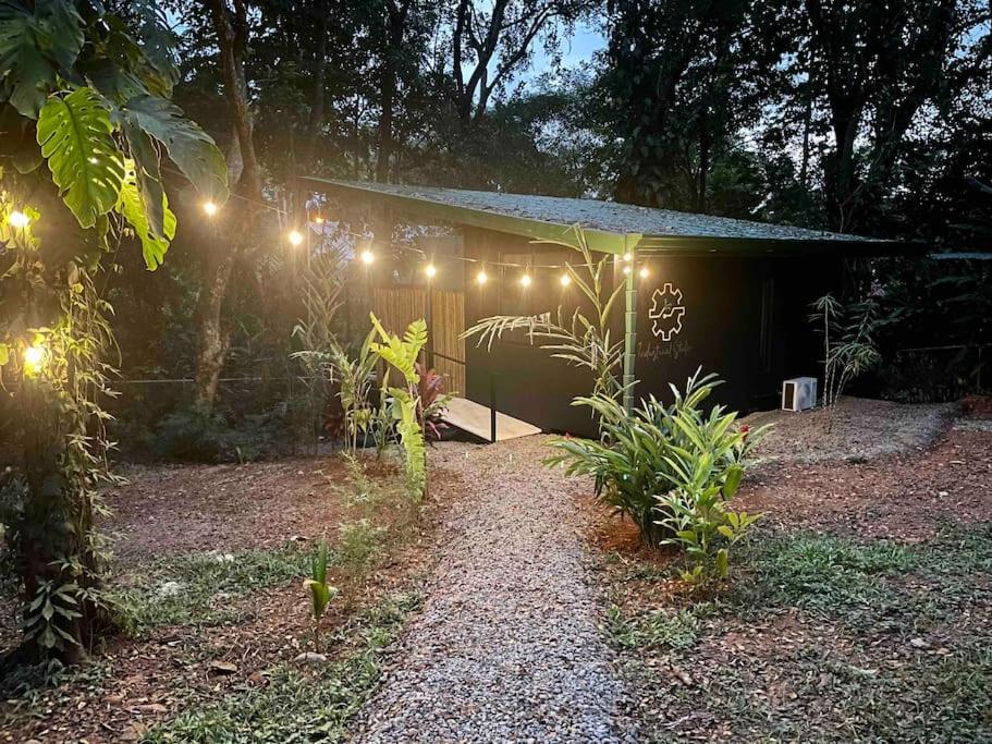 Hotel Industrial Studio with private Jacuzzi - Image 1