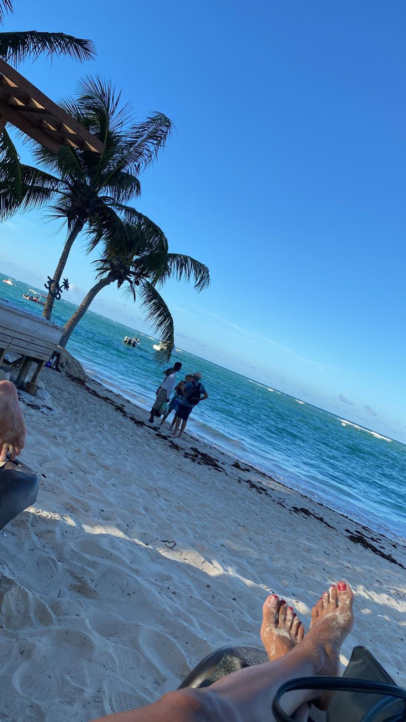 Madonna Pool Beach los Corales