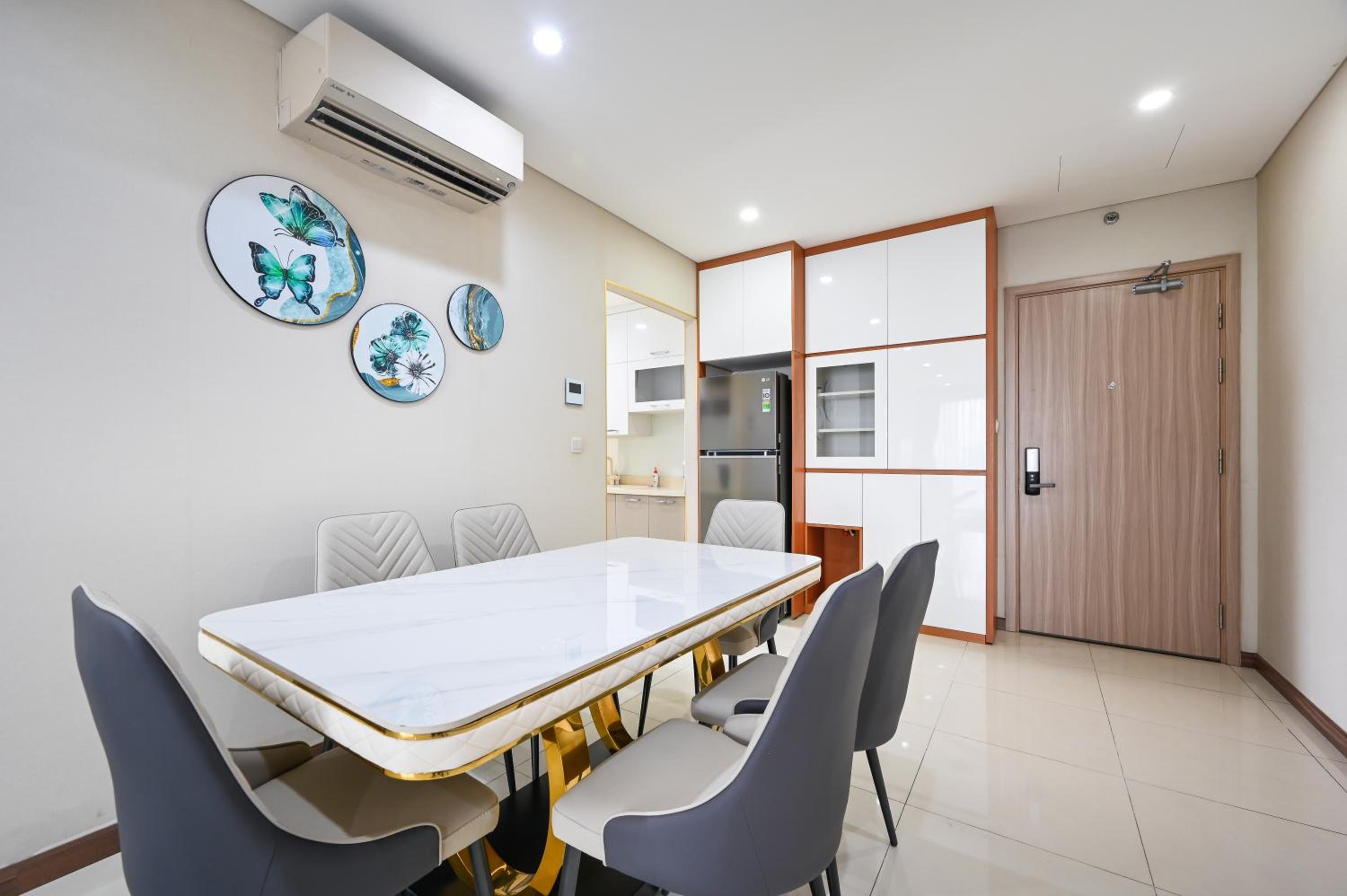 Zhome - 1,2,3 BR apartment in Ha Do Centrosa - District 10