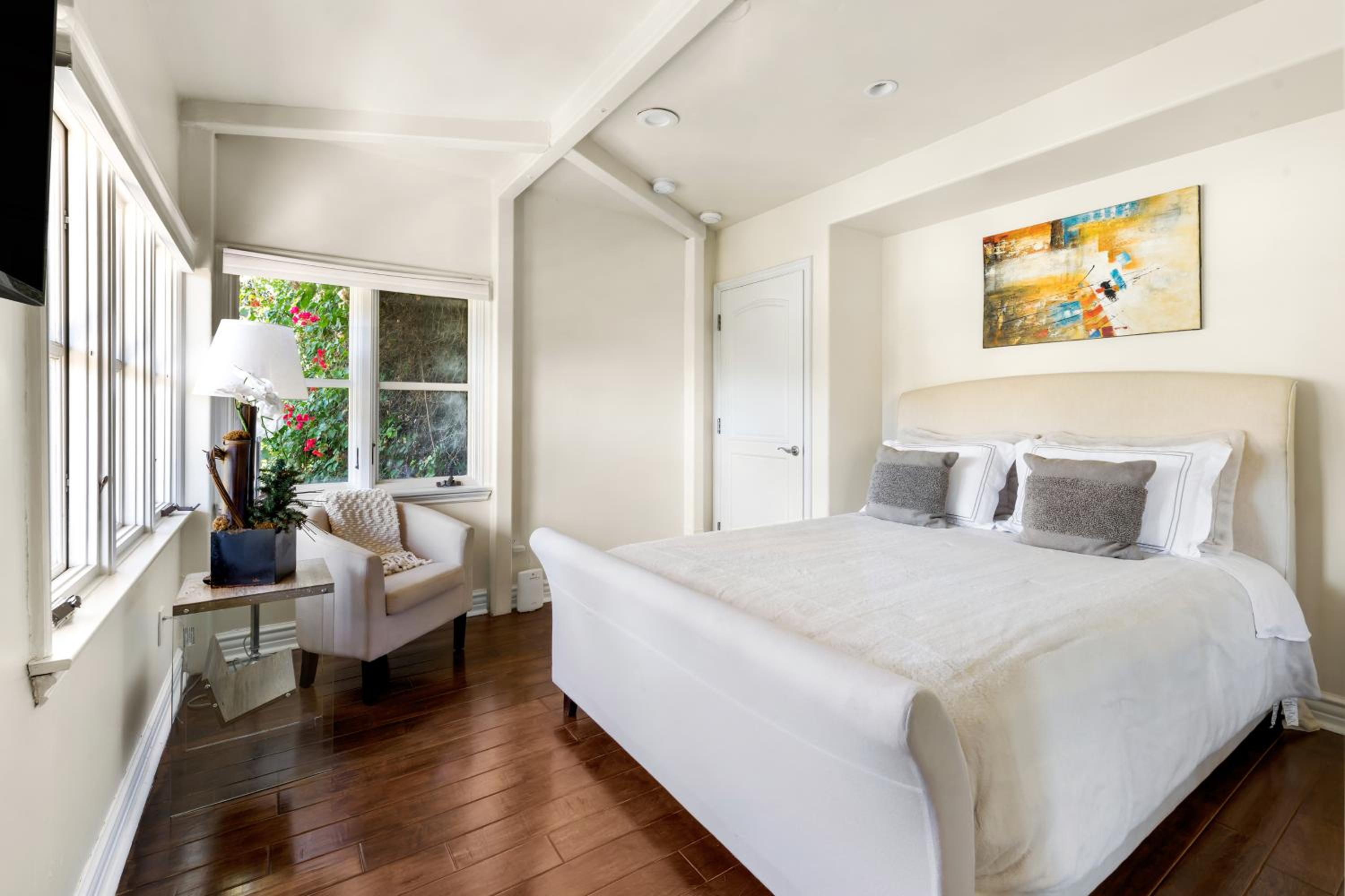 Luxury Bel Air Villa Heated Pool Panoramic Views 6 Bedrooms