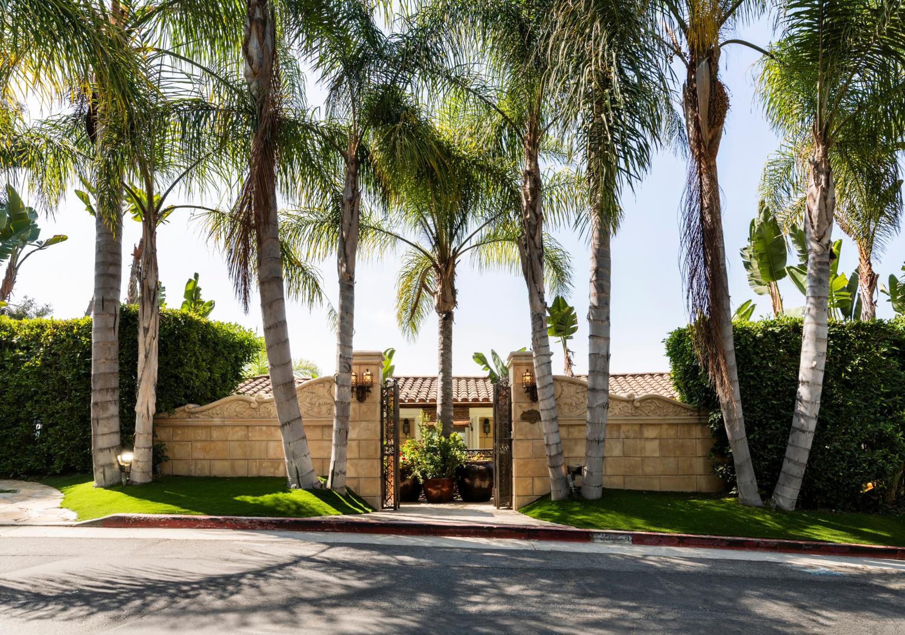 Luxury Bel Air Villa Heated Pool Panoramic Views 6 Bedrooms