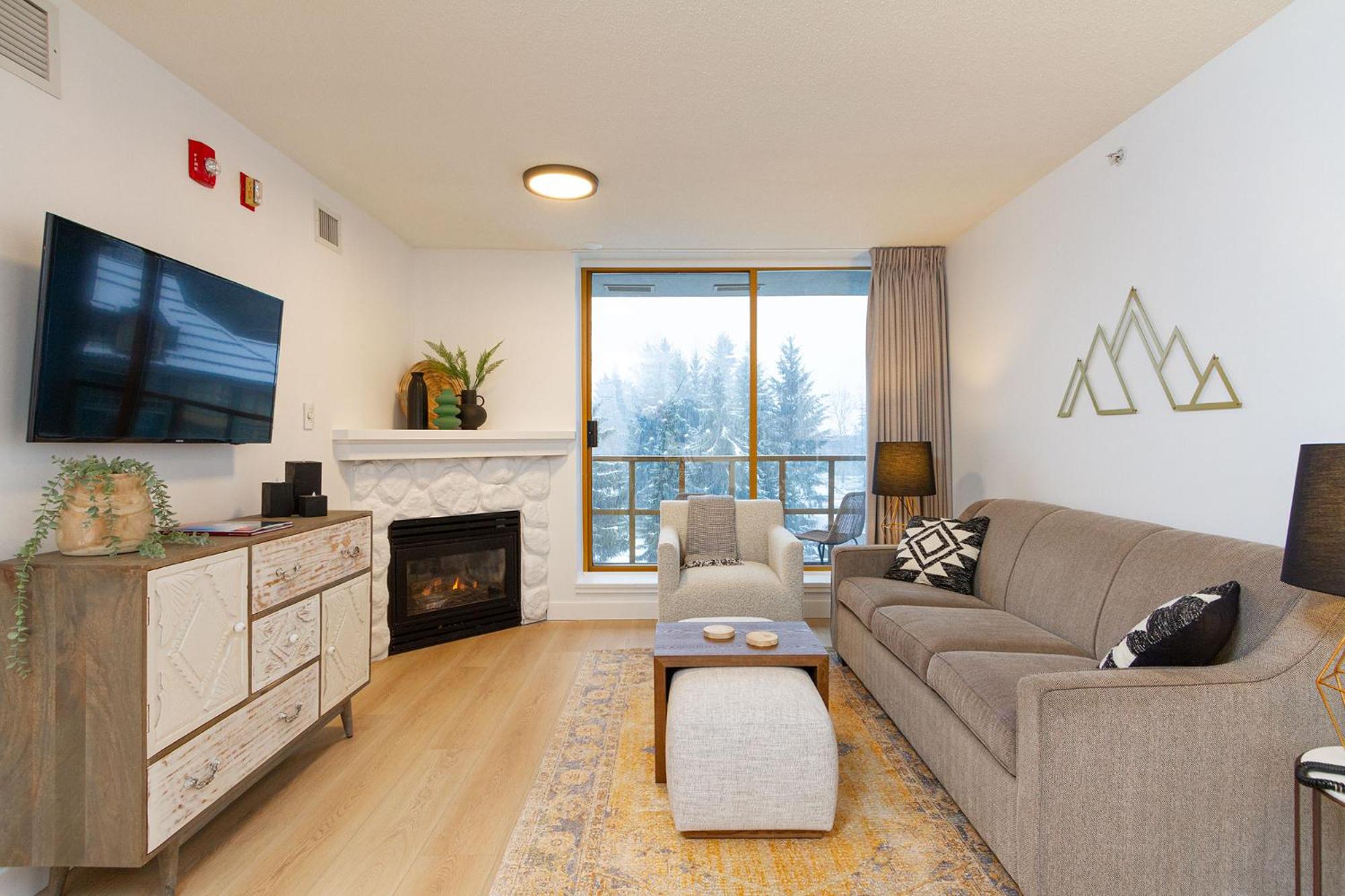Renovated 1Bed-1Bath in Village with Pool, Hot Tub, and Sauna