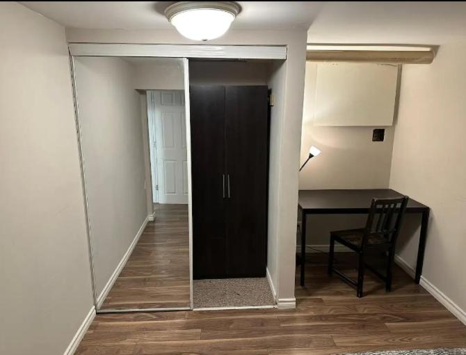 Cozy room near Pickering OPG