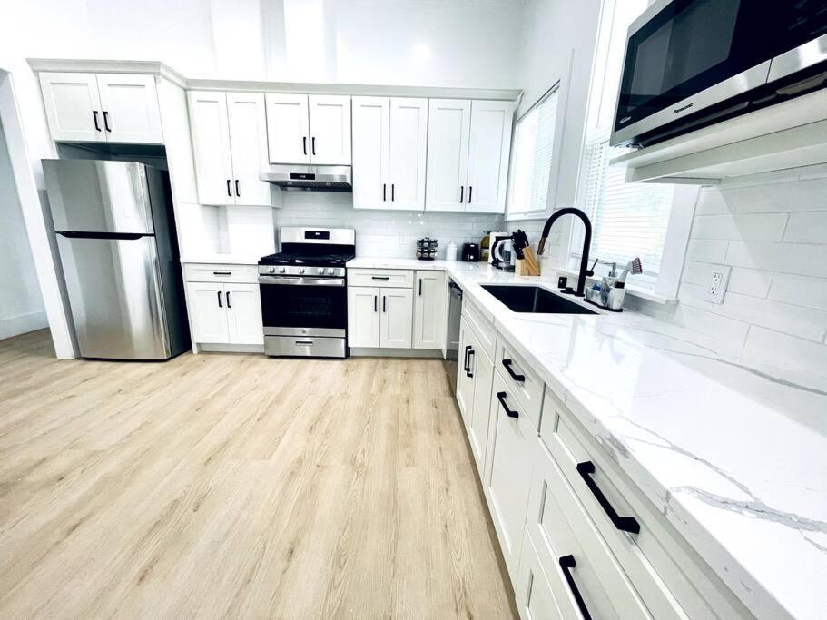 456A - San Jose Downtown Spacious 1br Home/Parking/WIFI view 5