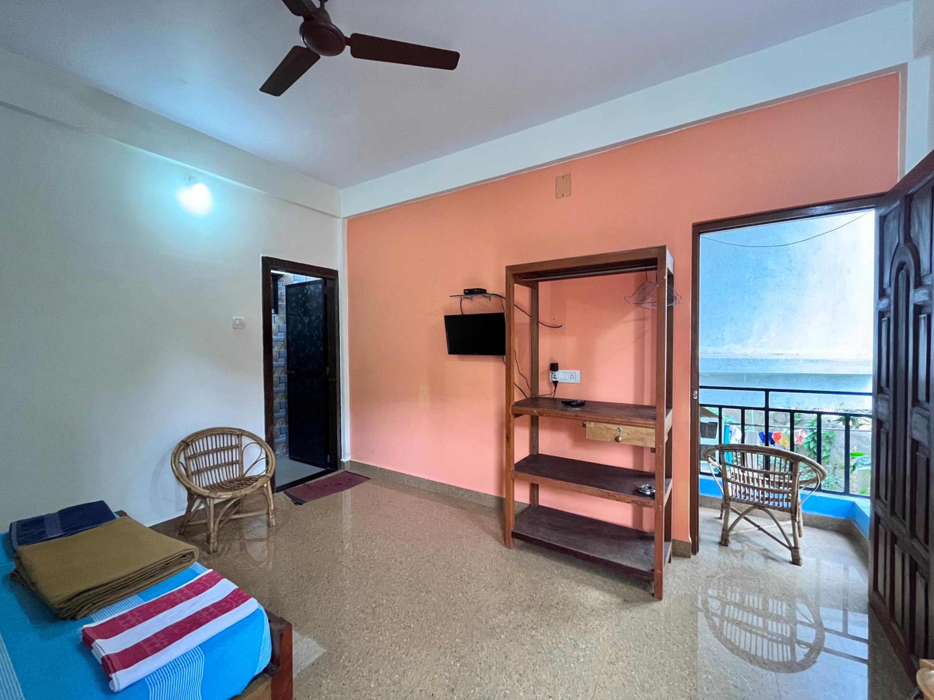 Morjim Sunset Hotel
