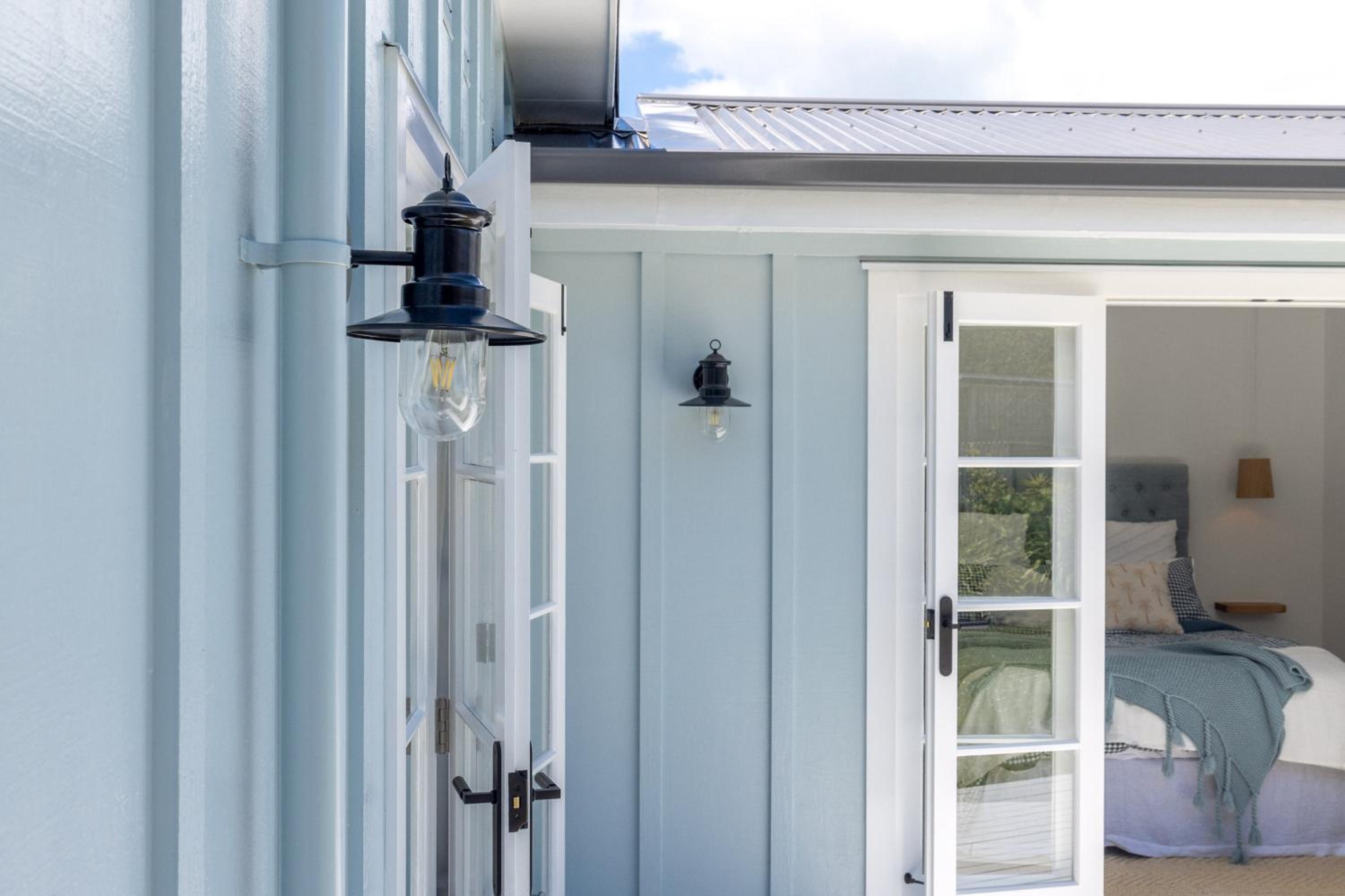 Coco Grove Oneroa - Waiheke Retreat with Spa view 4