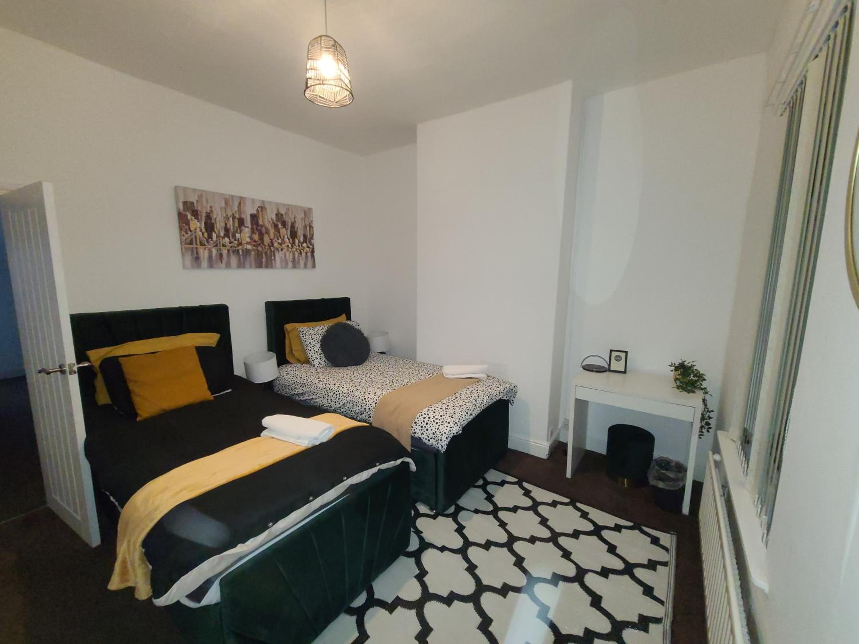 2BedroomHouse Manchester Sleeps5 Wifi — Manchester