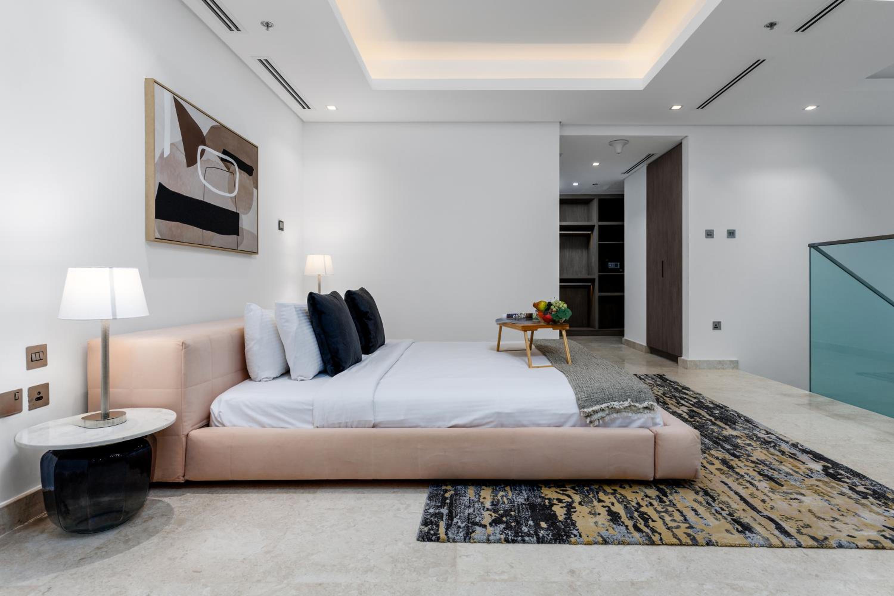 Maison Privee - Exquisite Duplex with Private Patio & Loft Living