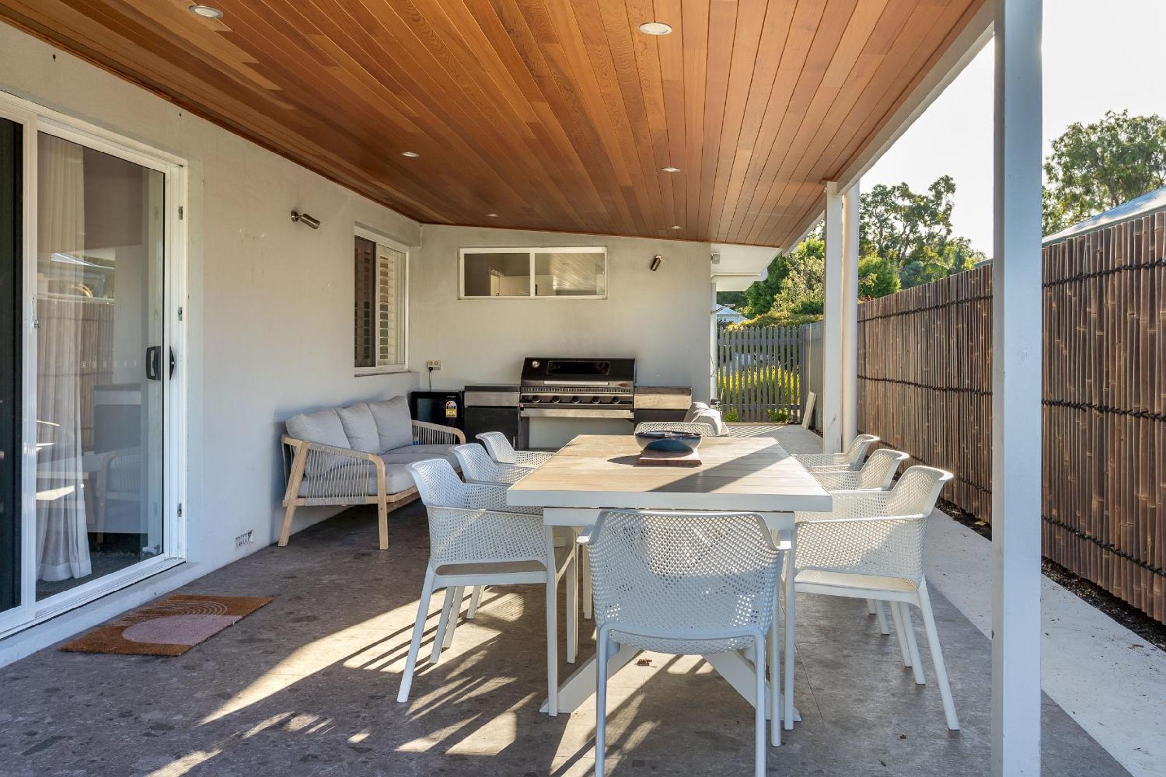 Fastnet I Private Properties