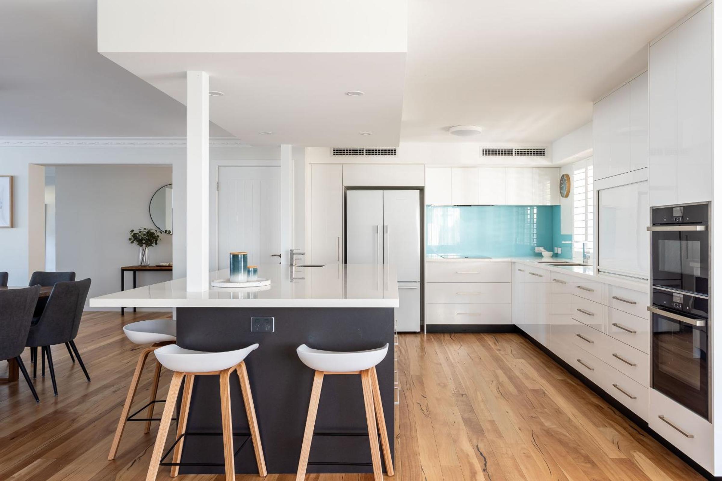 Fastnet I Private Properties