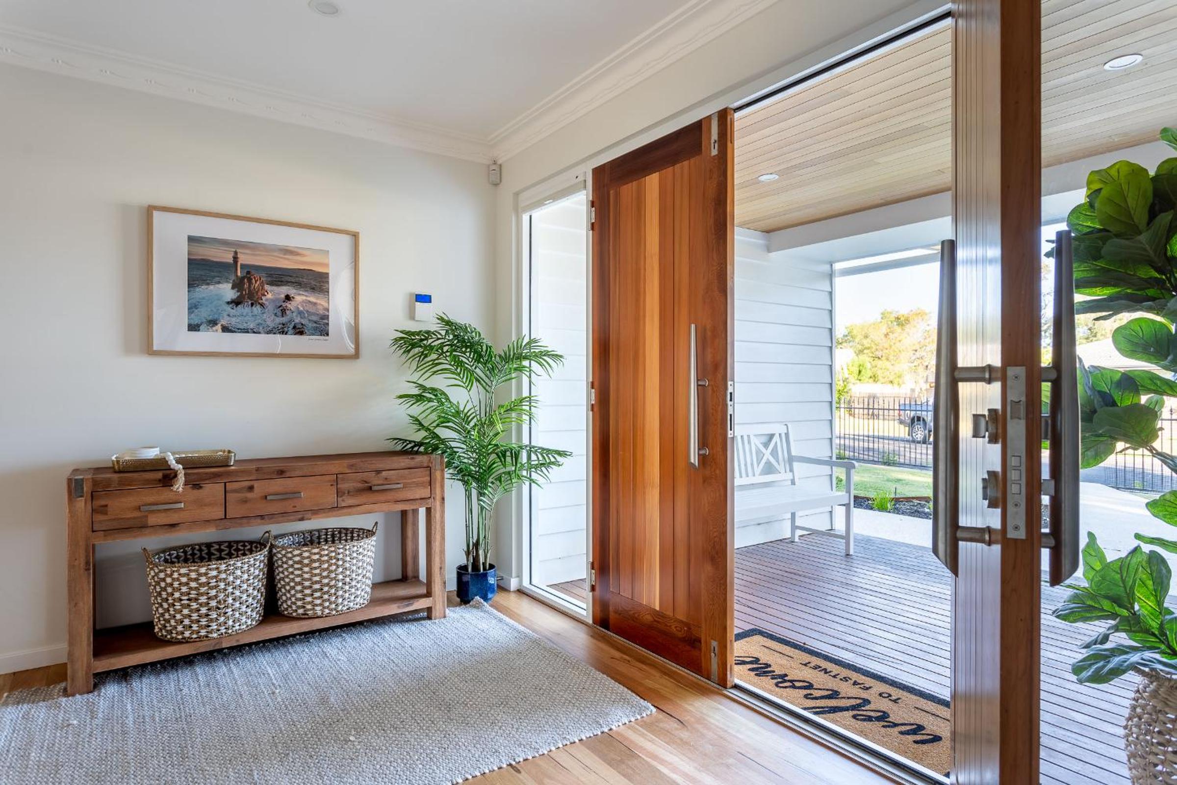 Fastnet I Private Properties