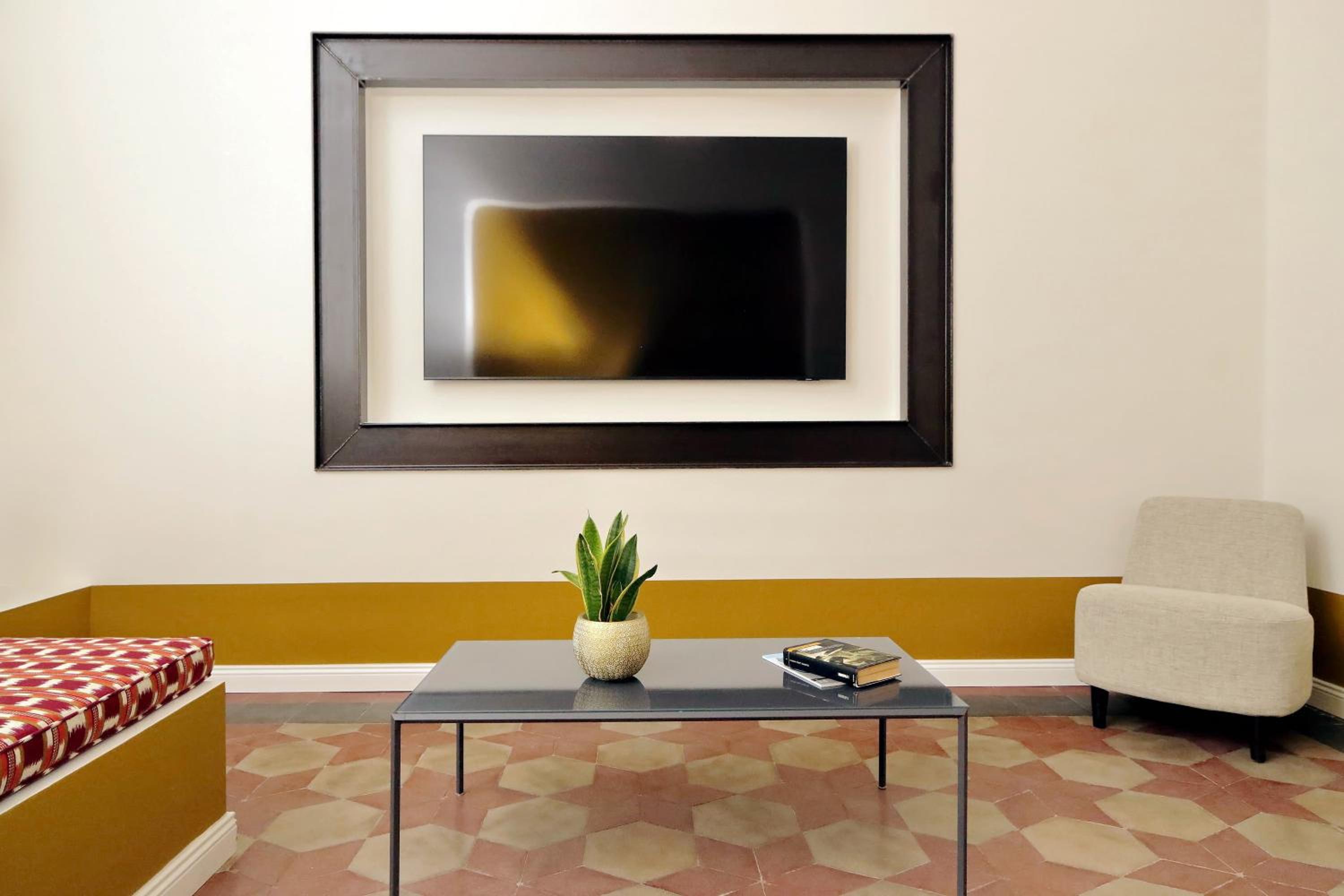 Monti Apartments - My Extra Home