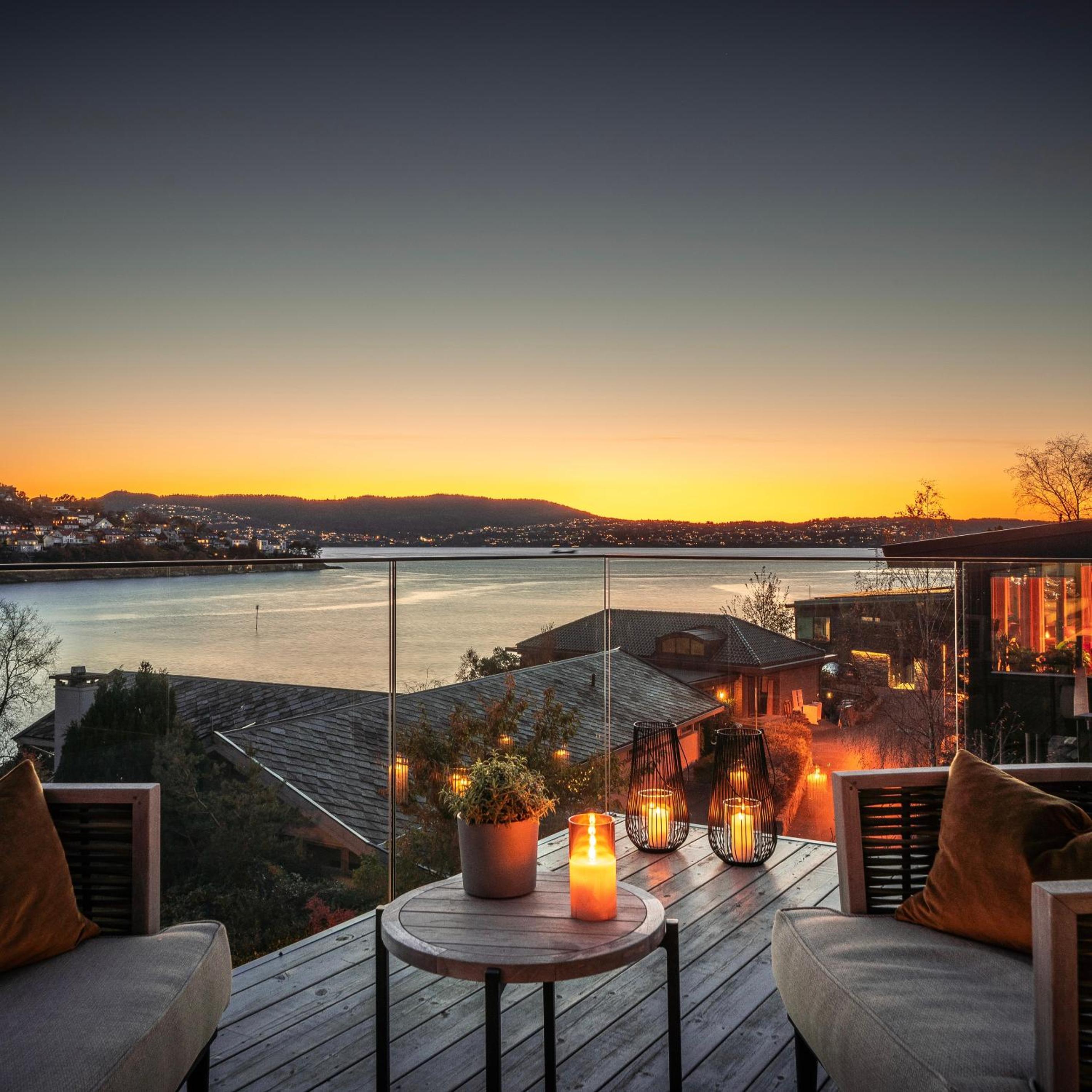 Hotel "Villa Bergen" 2min from beach & 10min from city centre - Image 1