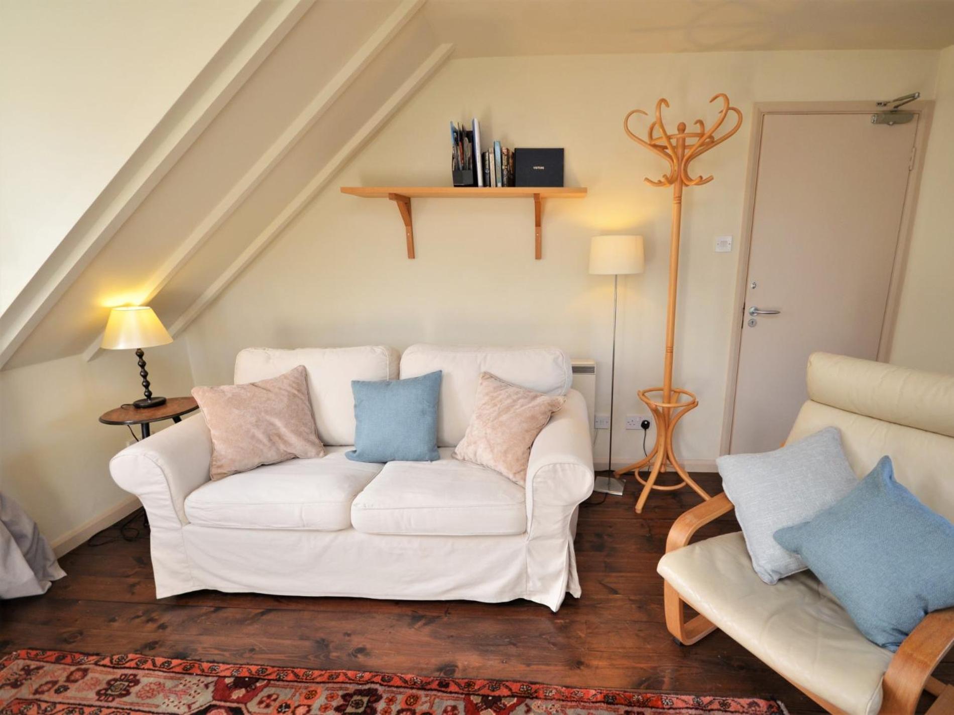 2 Bed in Kingsbridge oc-fern3 view 4