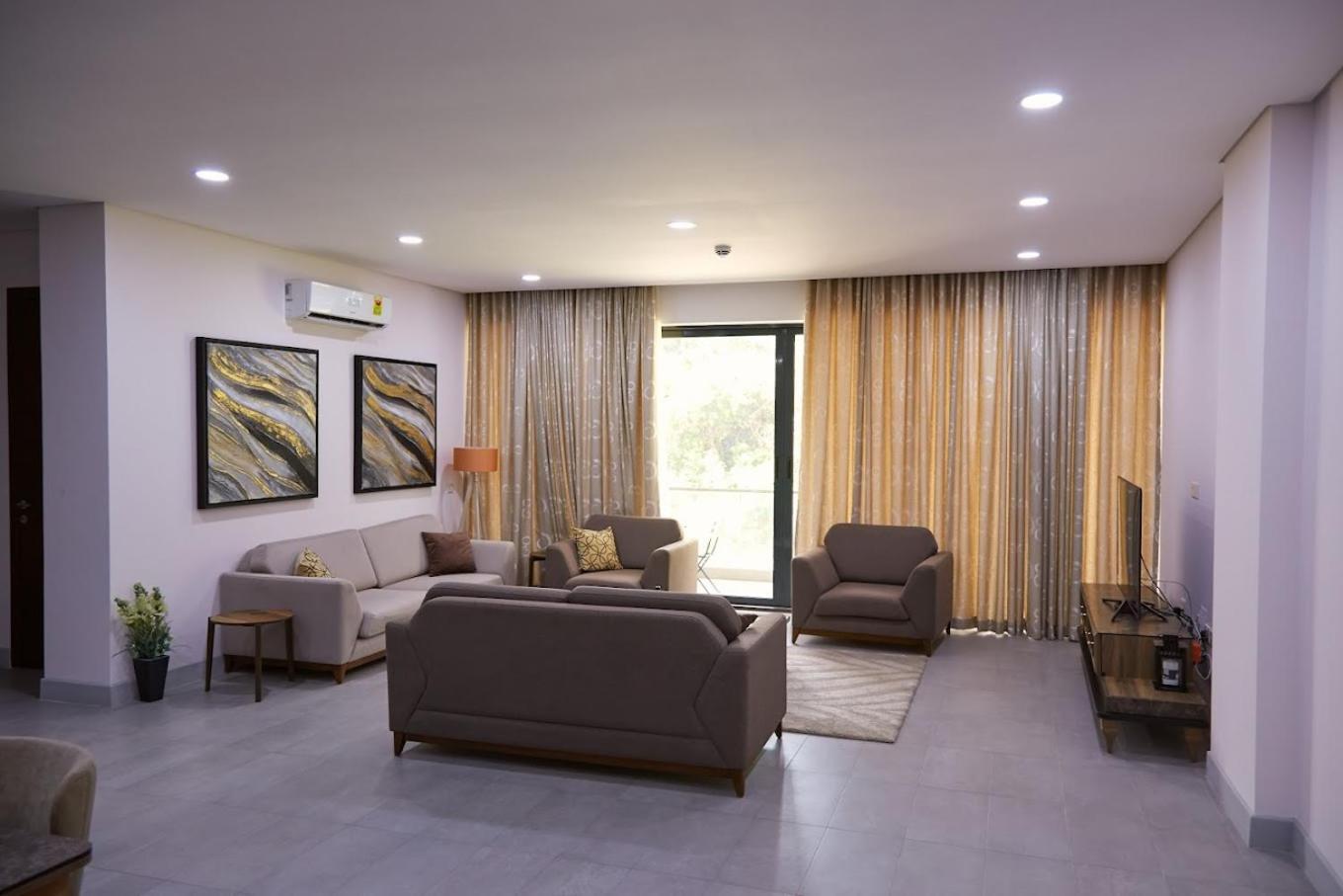 Luxurious Penthouse With Luxurious Pool