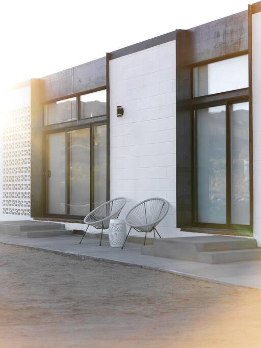 Neutra Home Joshua Tree Luxury Retreat Pool and Spa