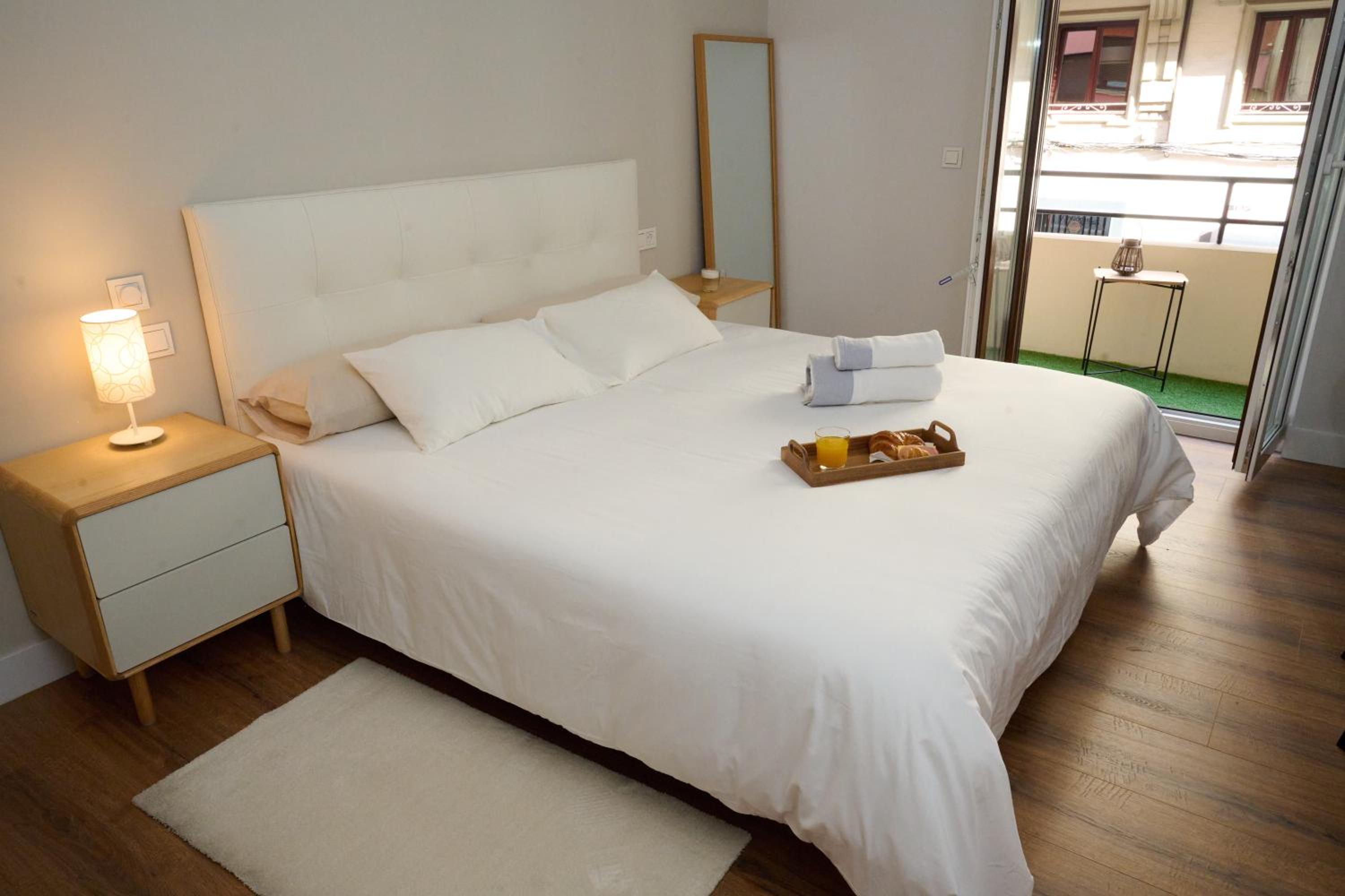 Apartamento NUEVO Lujoso Suites Centro Bilbao Wifi ,Parking
