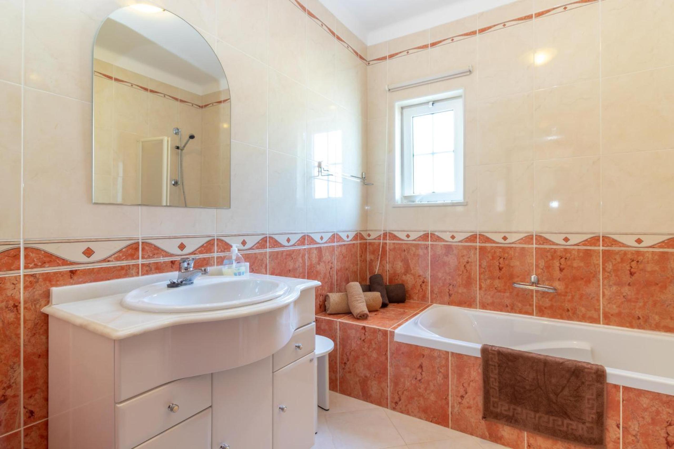 Carvoeiro Vacations - Casa Anton - Property Image 3