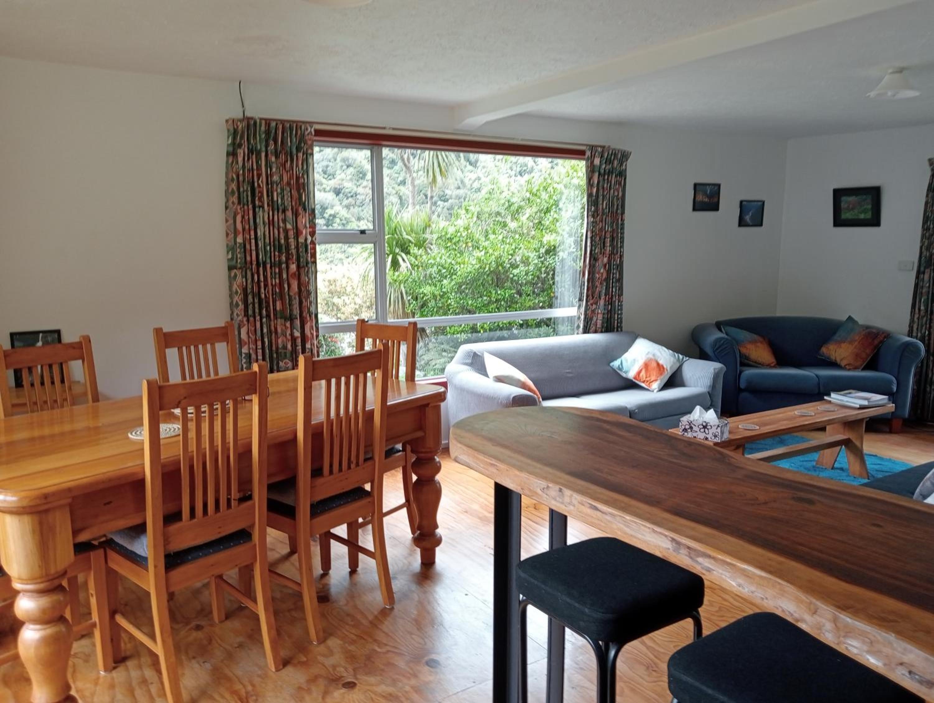 Rata Lodge Accommodation view 2