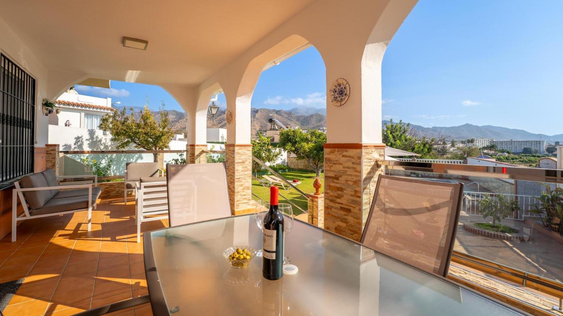 Villa Lola Casitas Select