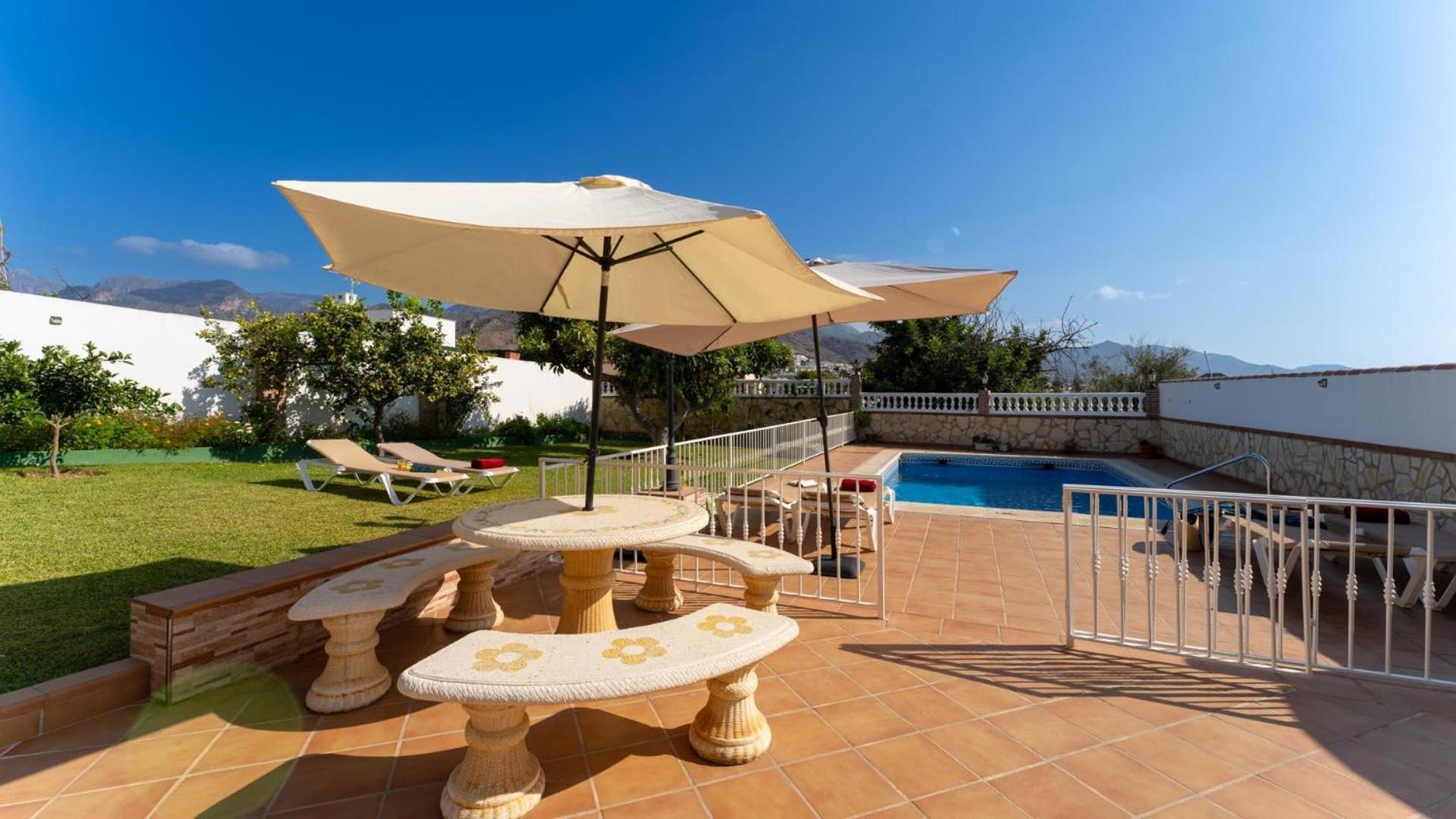 Villa Lola Casitas Select