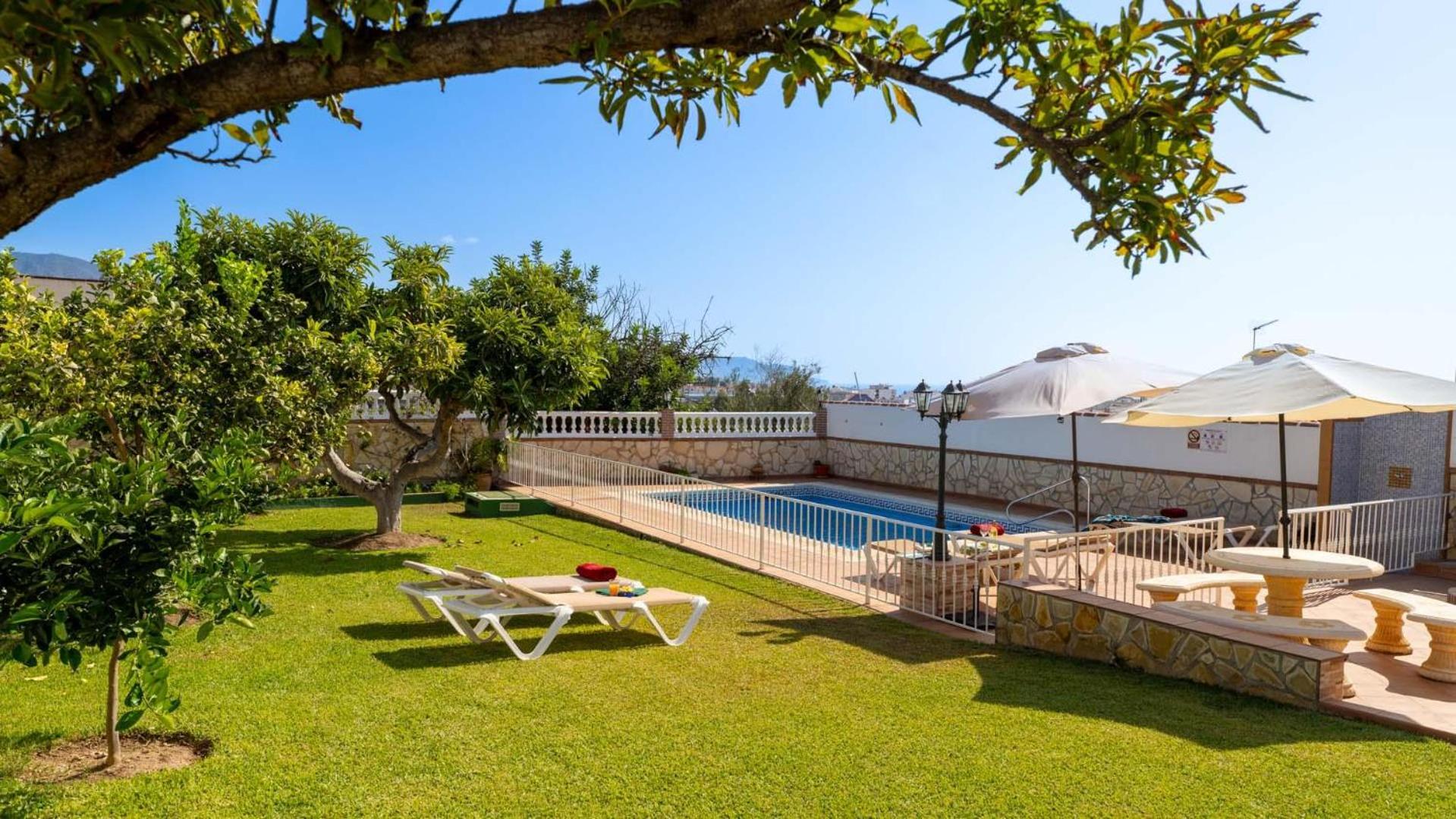 Villa Lola Casitas Select