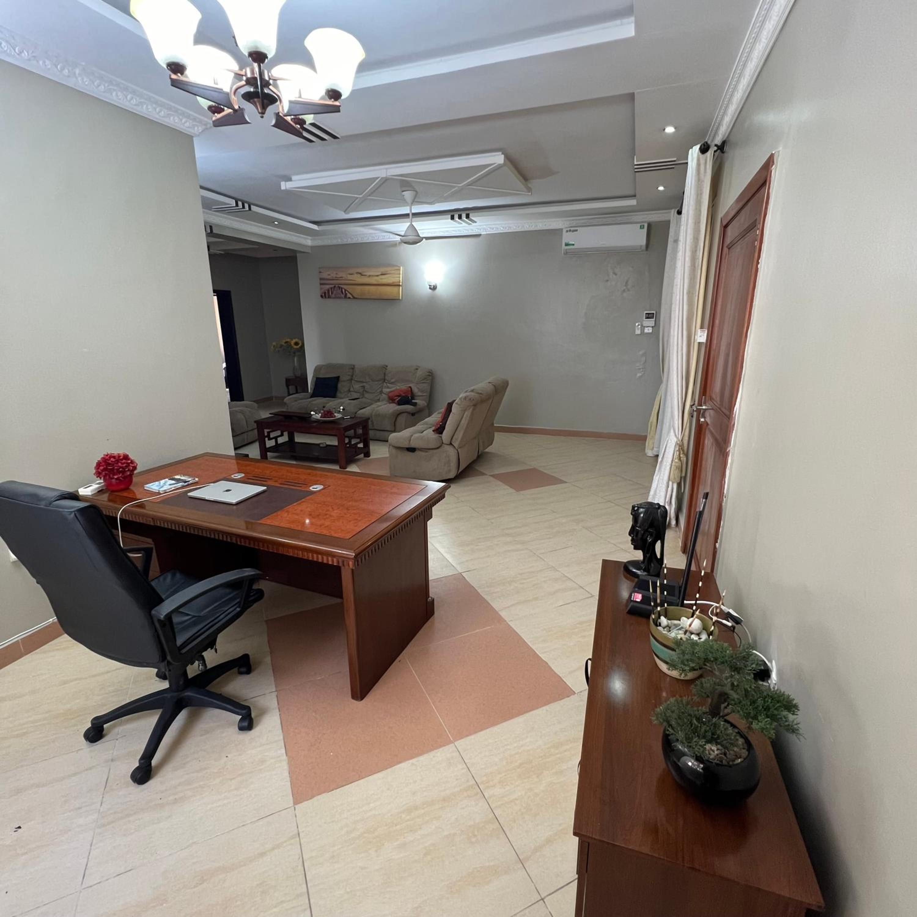 Spacious 3BR Family-Friendly Retreat With Pool & Gym Near Beach view 2