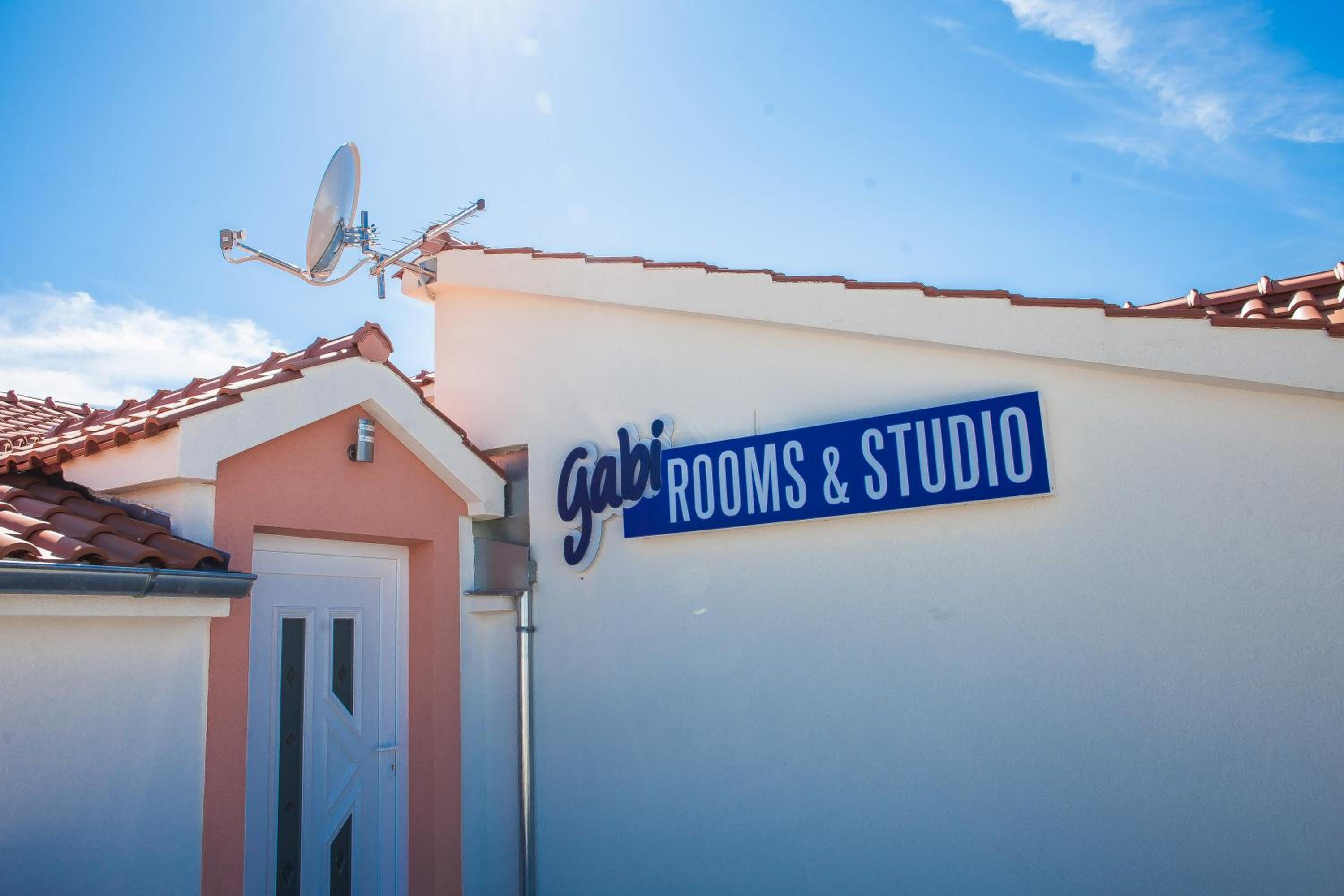 Gabi Rooms & Studio Apartment view 4