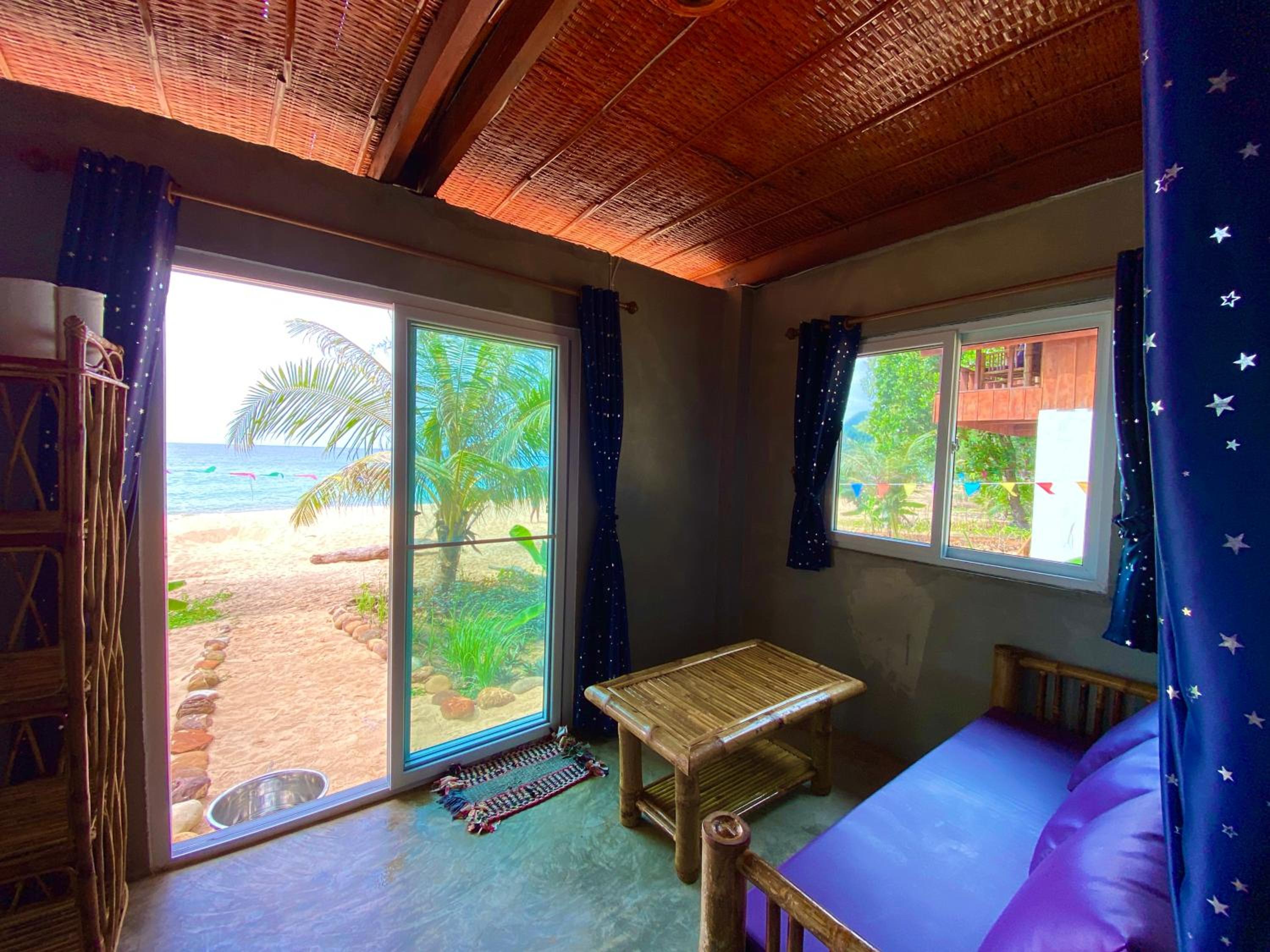 Robinson Bungalows
