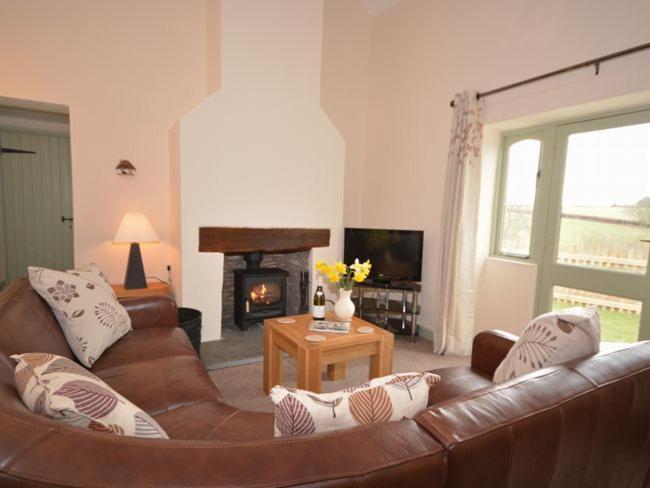 2 bed in Watchet OLDSO view 3