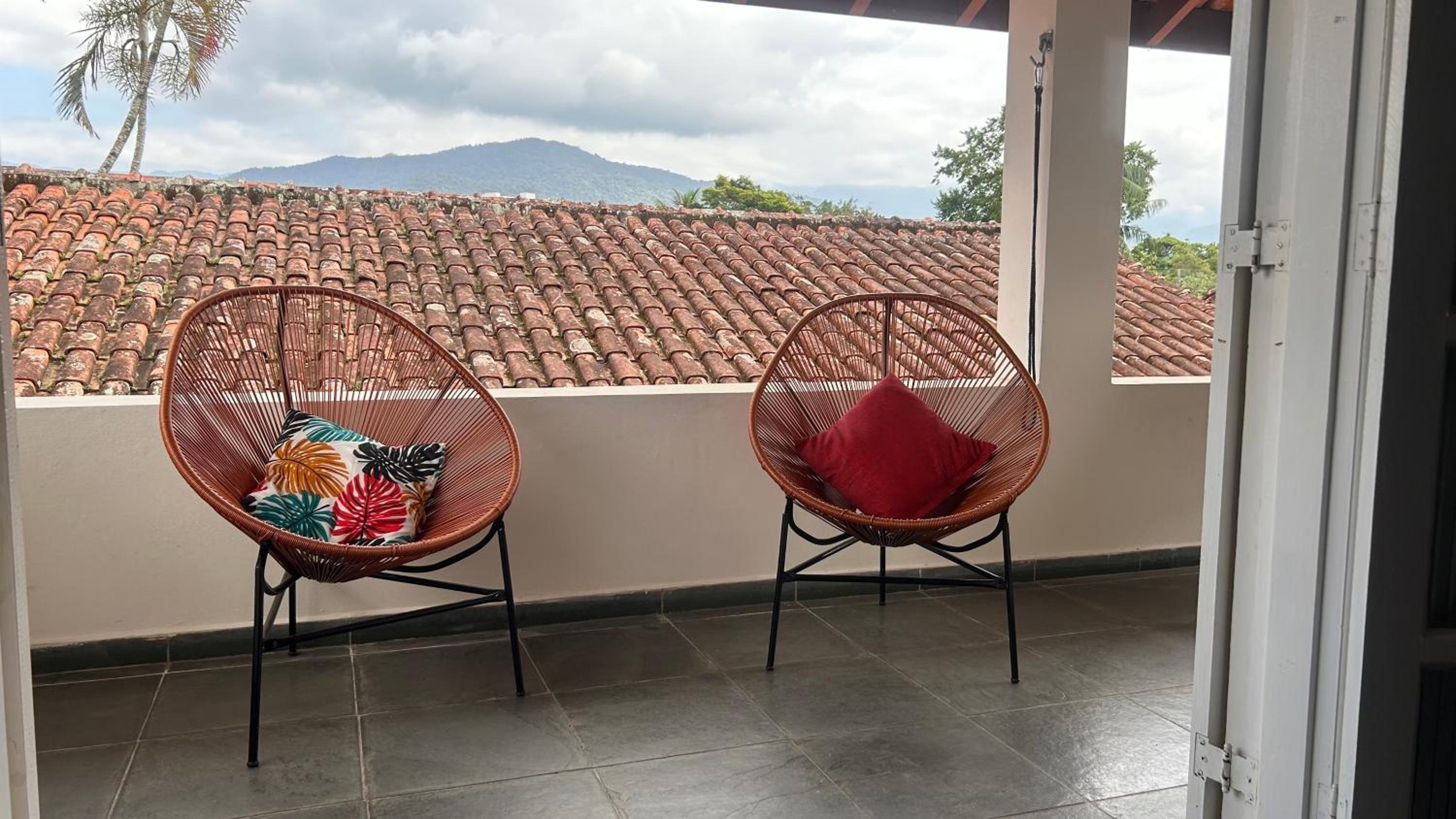 Suítes em Itaguá Aqui é Seu Lugar