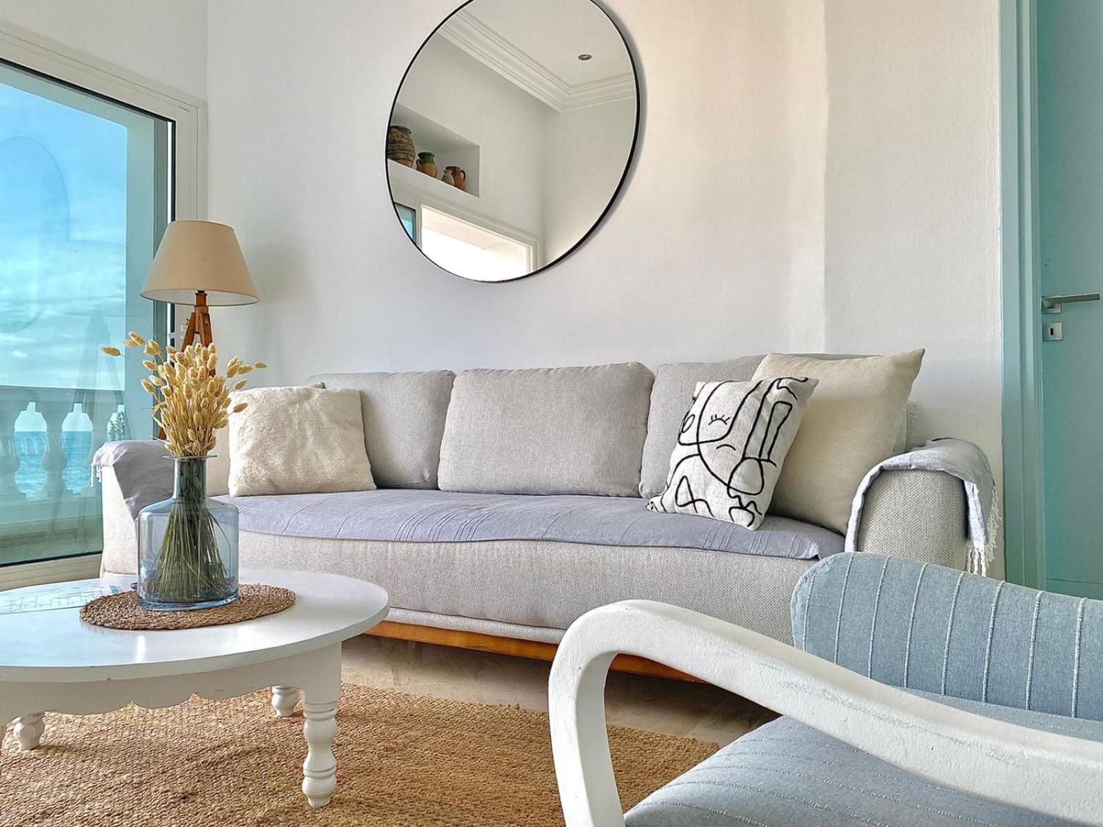 4 pieces avec balcon sur la mer view 2