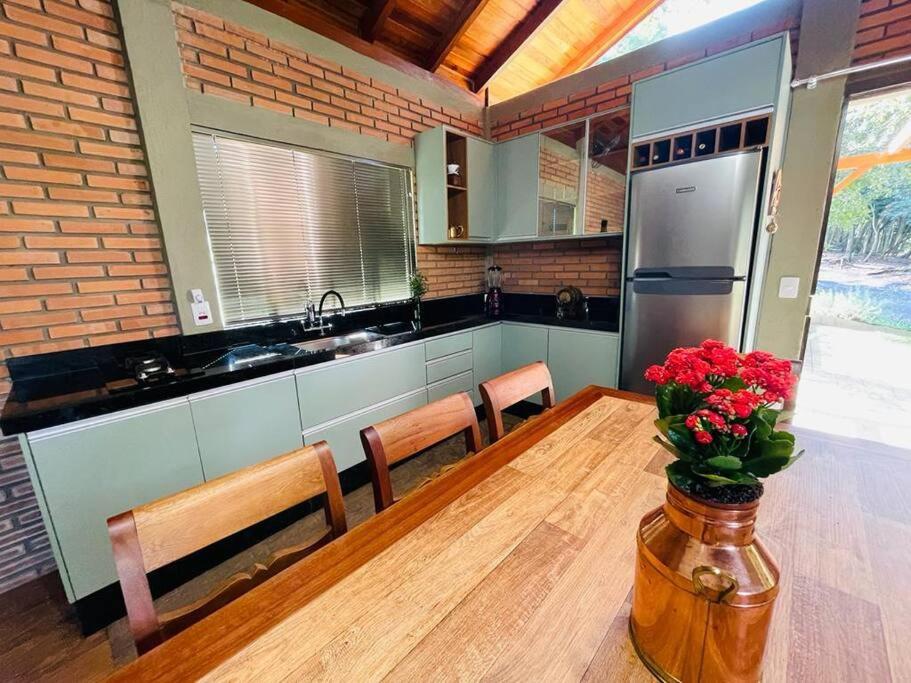 Casinha charmosa e muito verde em Bom Princípio
