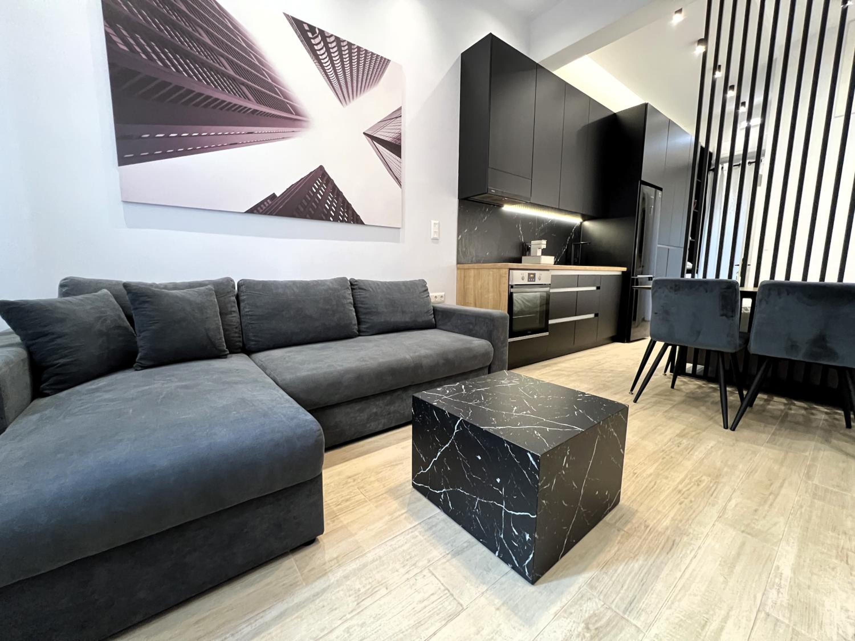 B1 Luxury Studio - Property Image 10