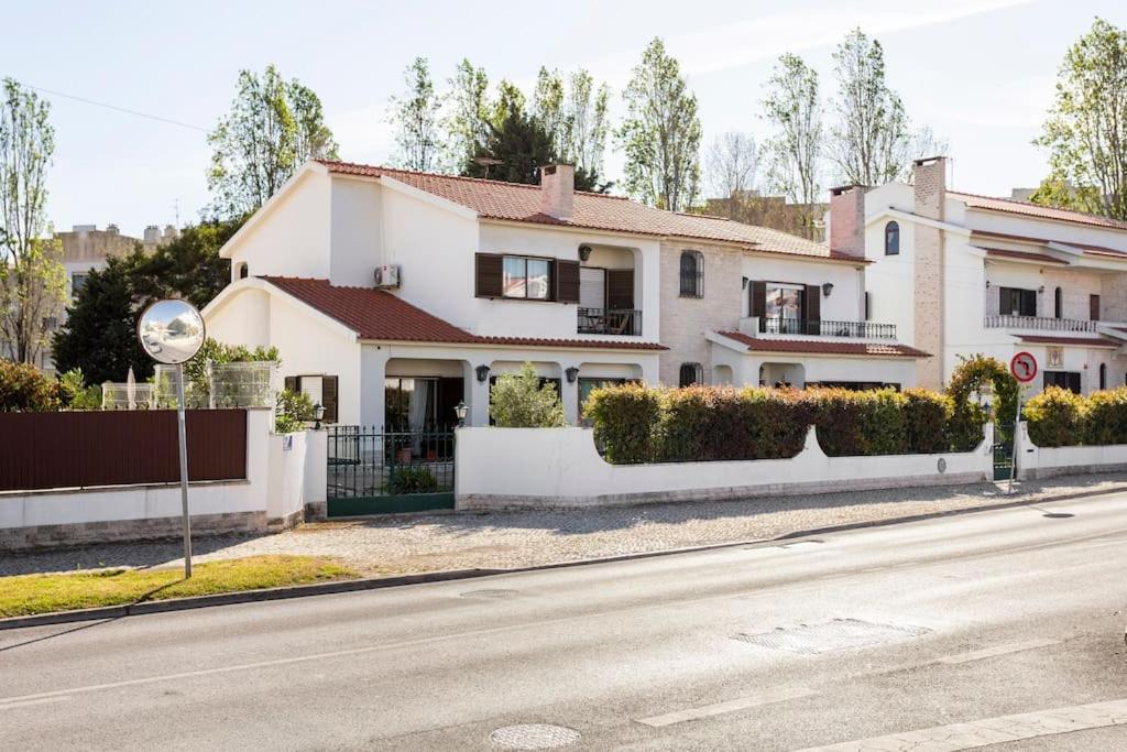 Hotel Paradise Suites - Image 1