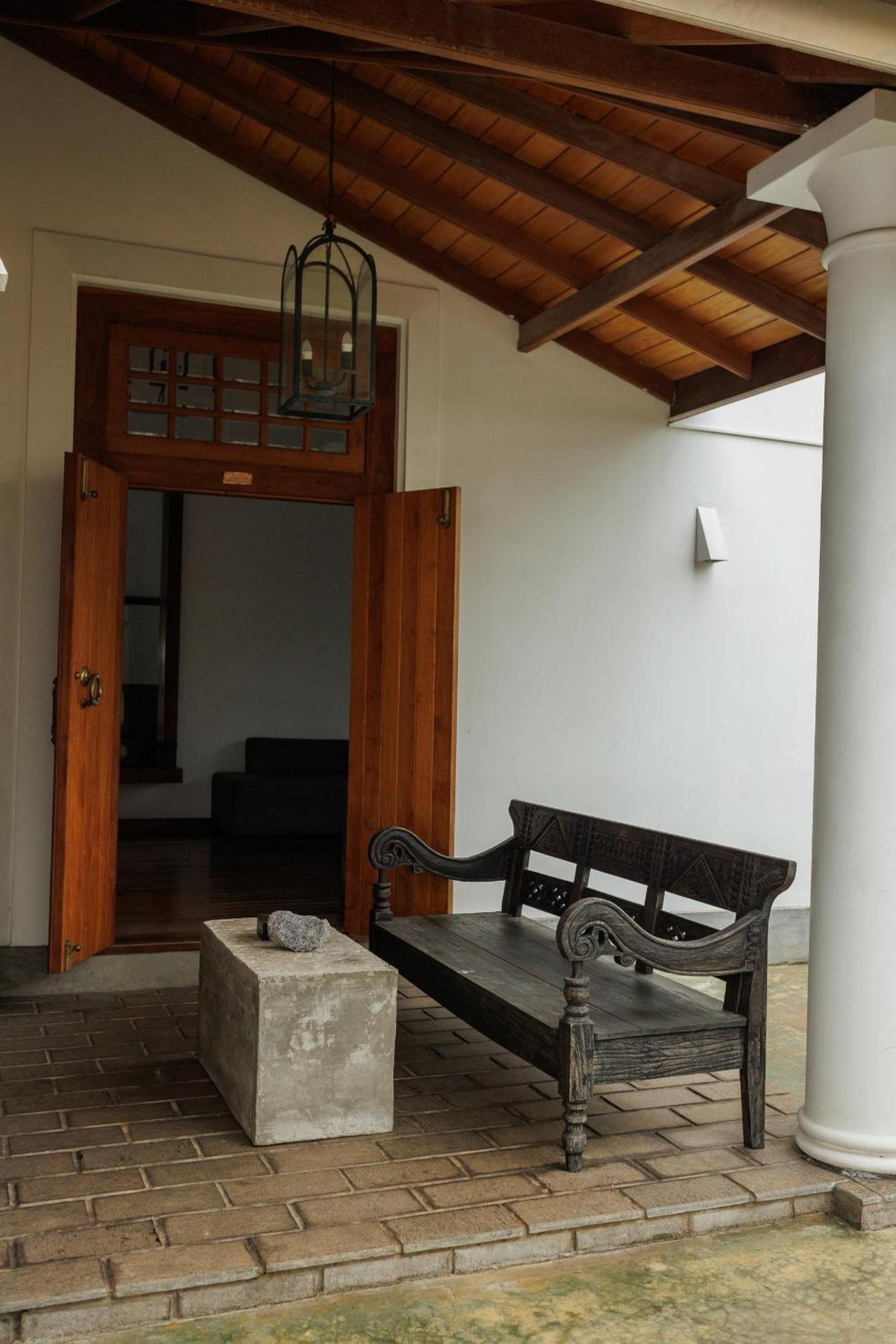 Villa White Queen Resort & Spa