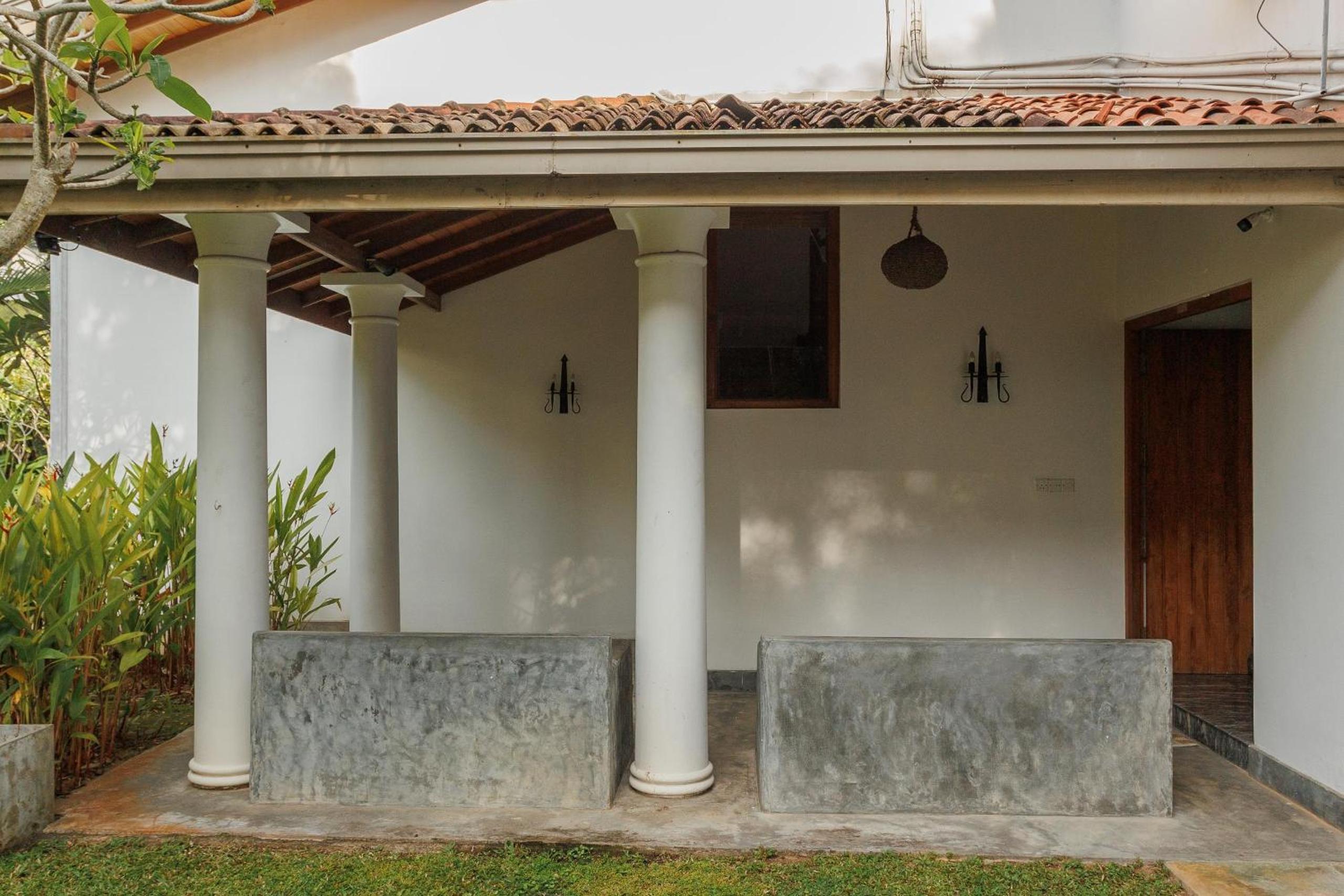 Villa White Queen Resort & Spa