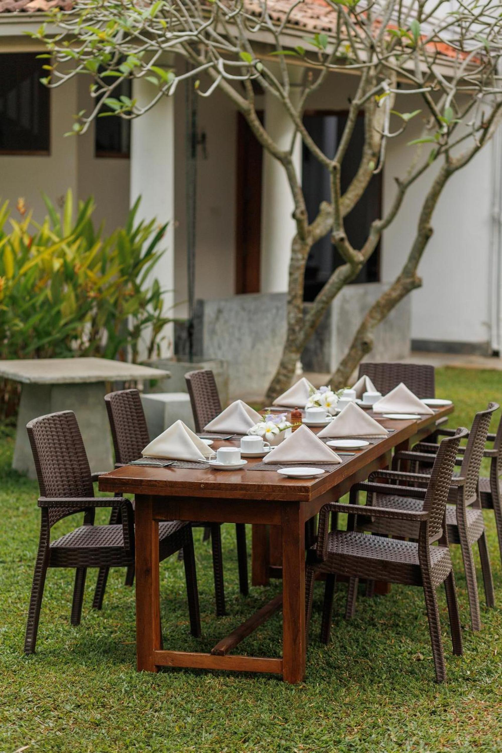 Villa White Queen Resort & Spa