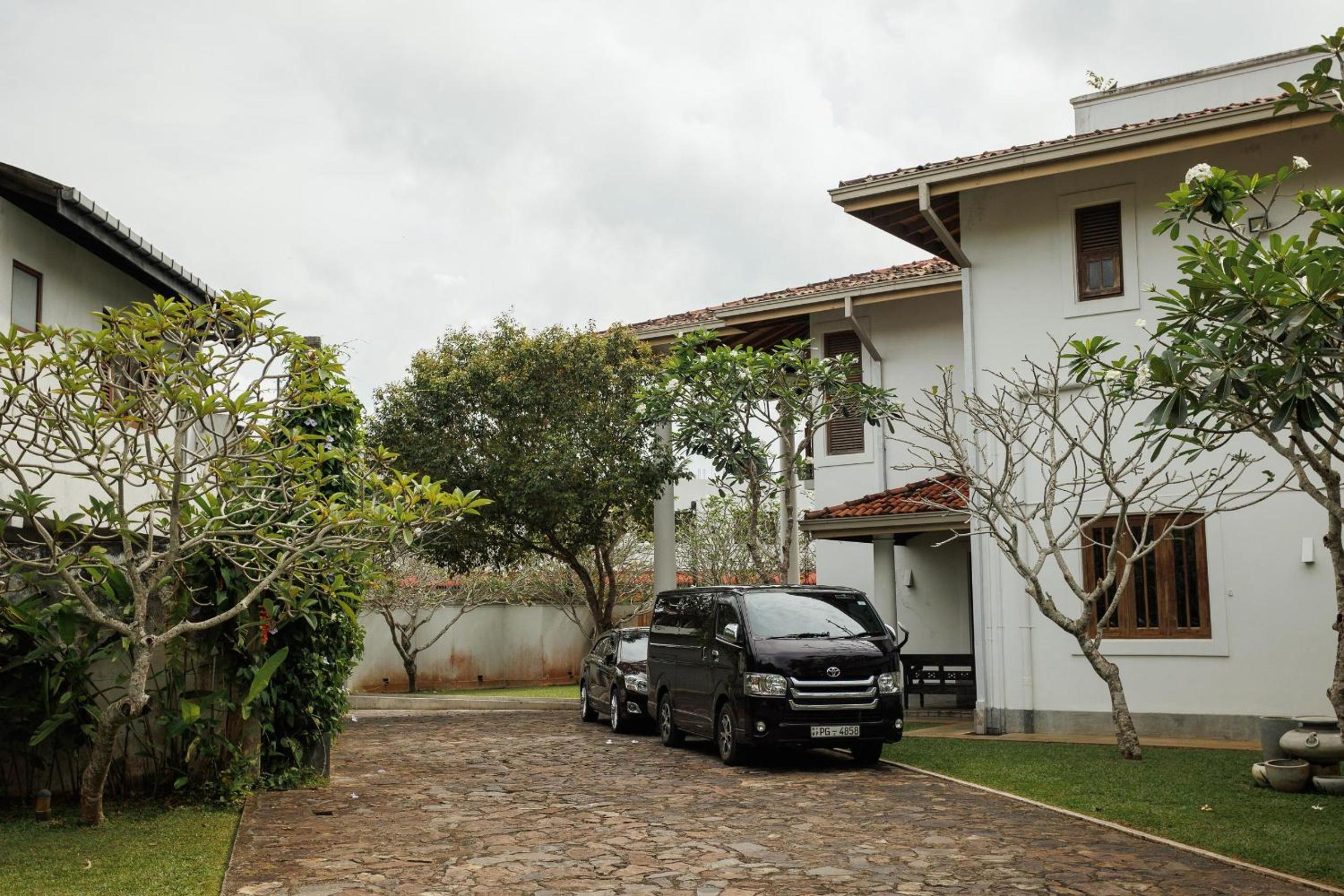 Villa White Queen Resort & Spa