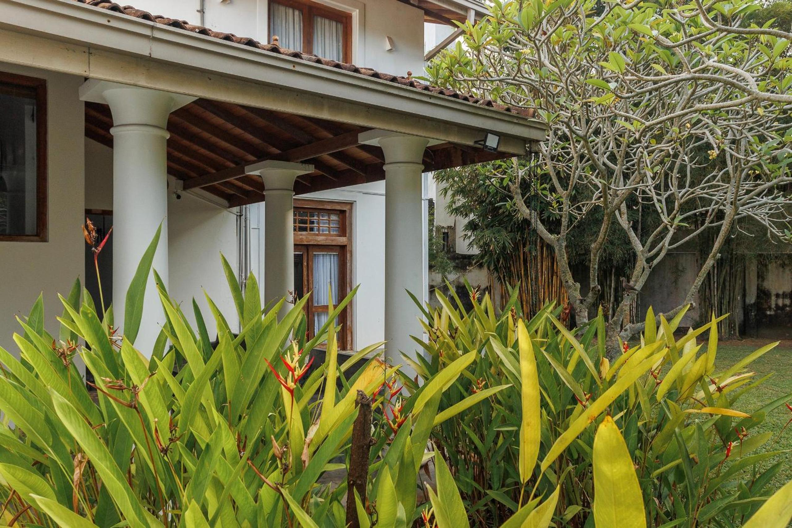 Villa White Queen Resort & Spa