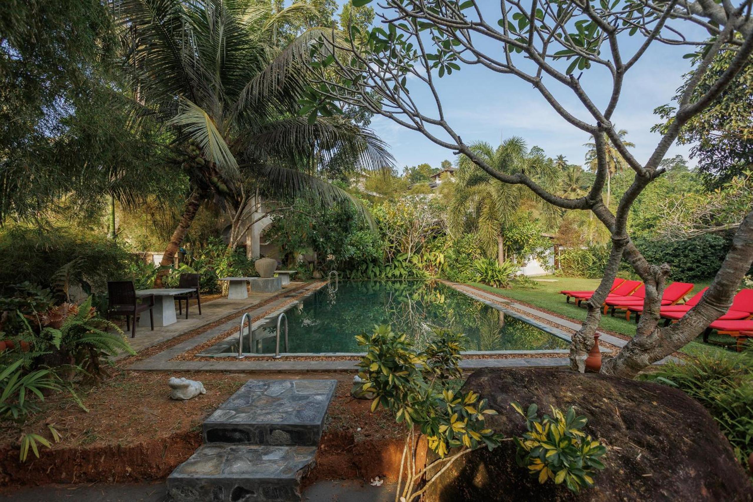 Villa White Queen Resort & Spa