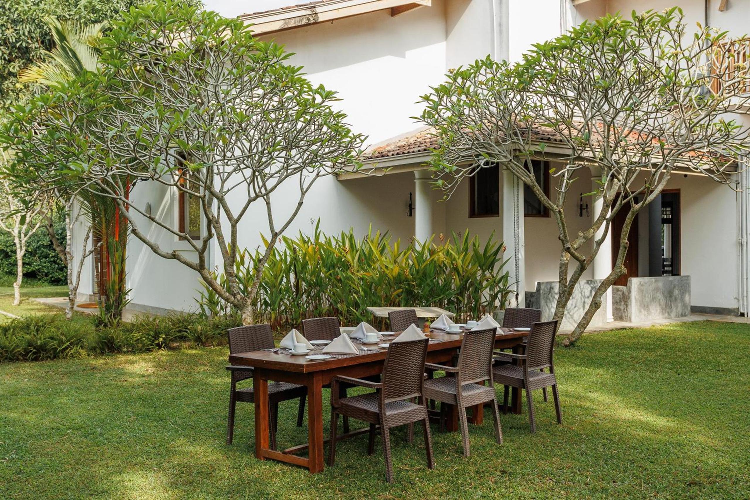 Villa White Queen Resort & Spa