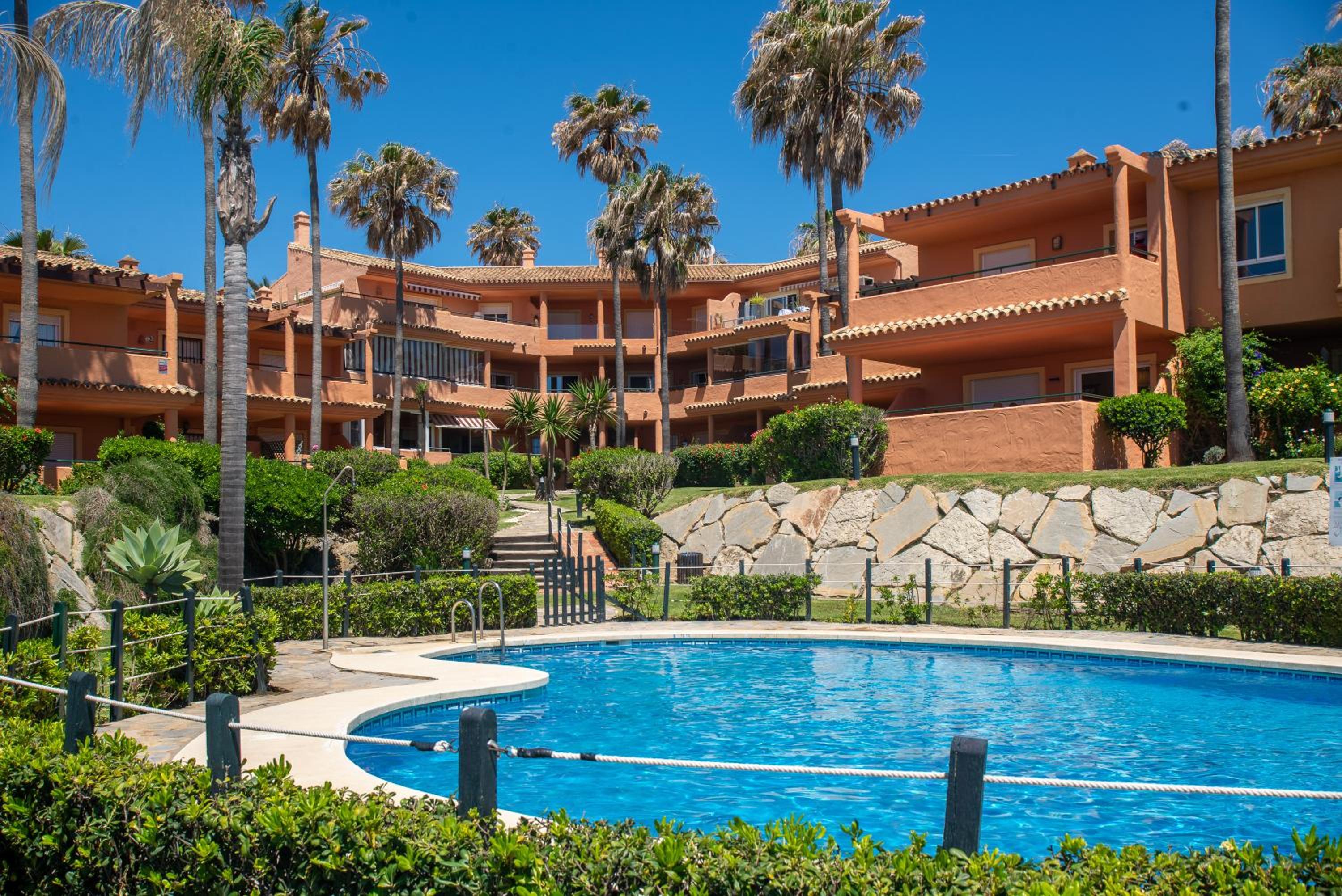 Fantastic beachfront apartment